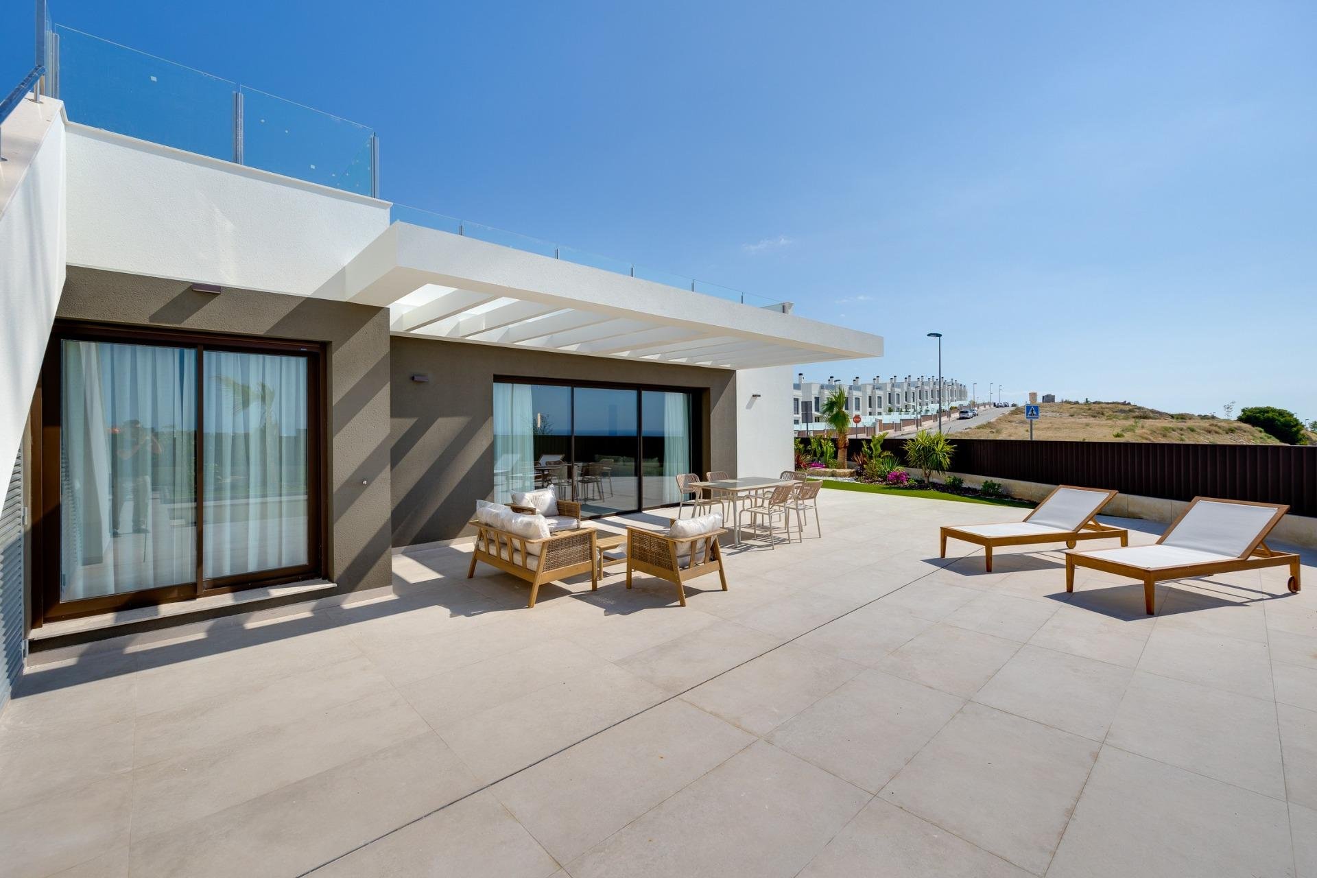 New Build - villa -
Mutxamel - Cotoveta