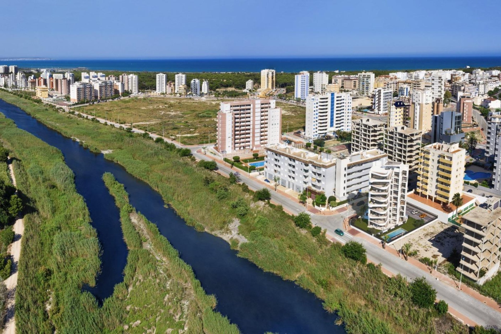 Nowy budynek - apartment -
Guardamar del Segura - Avenida del Puerto