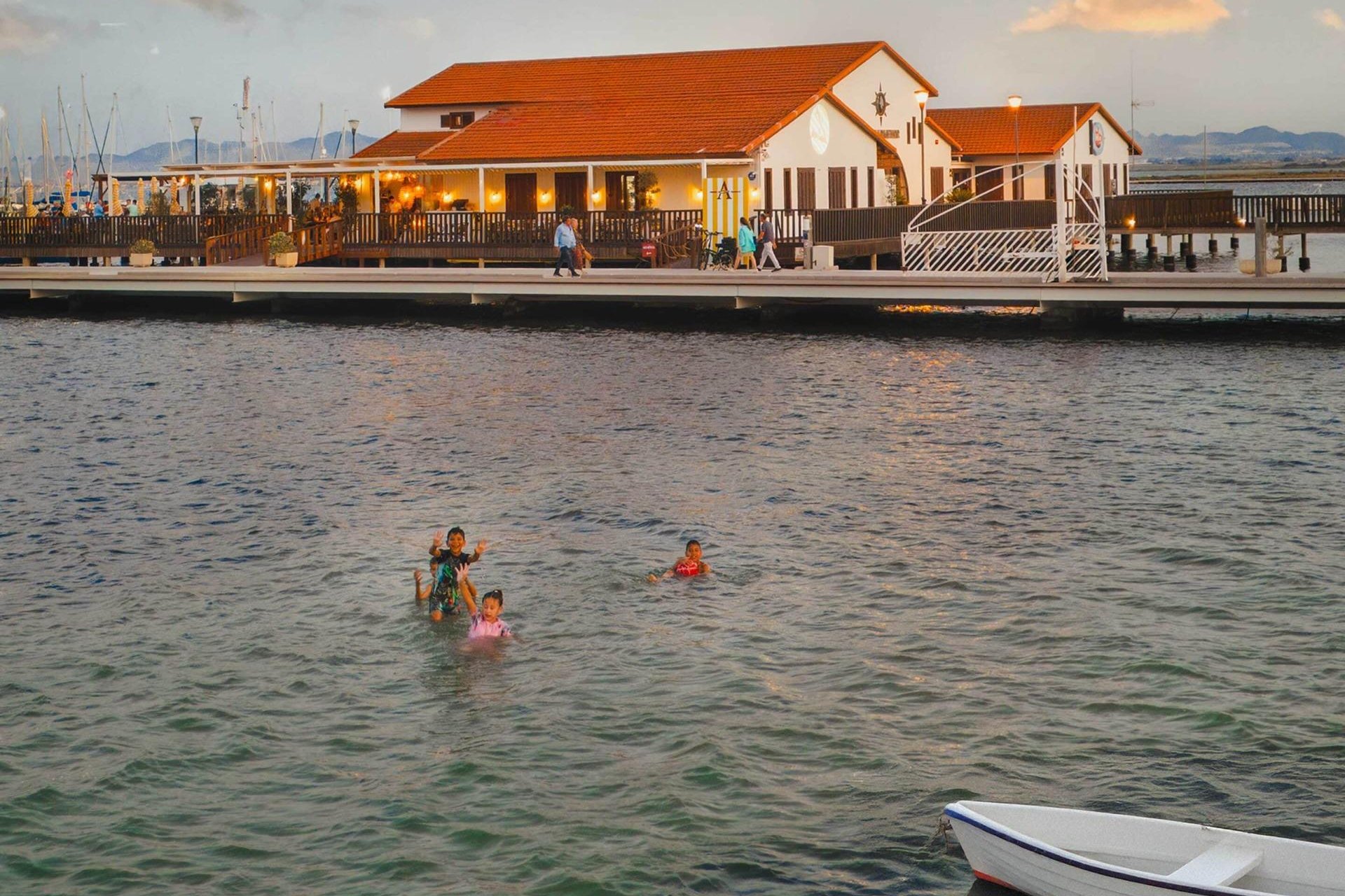 Nowy budynek - apartment -
Los Alcazares - Parque Diana