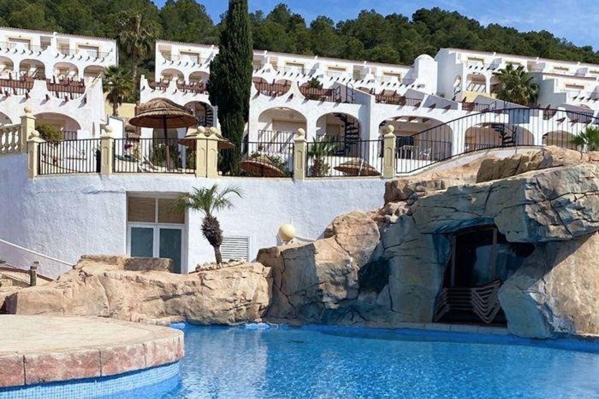 Nowy budynek - Bungalow -
Calpe - Gran Sol