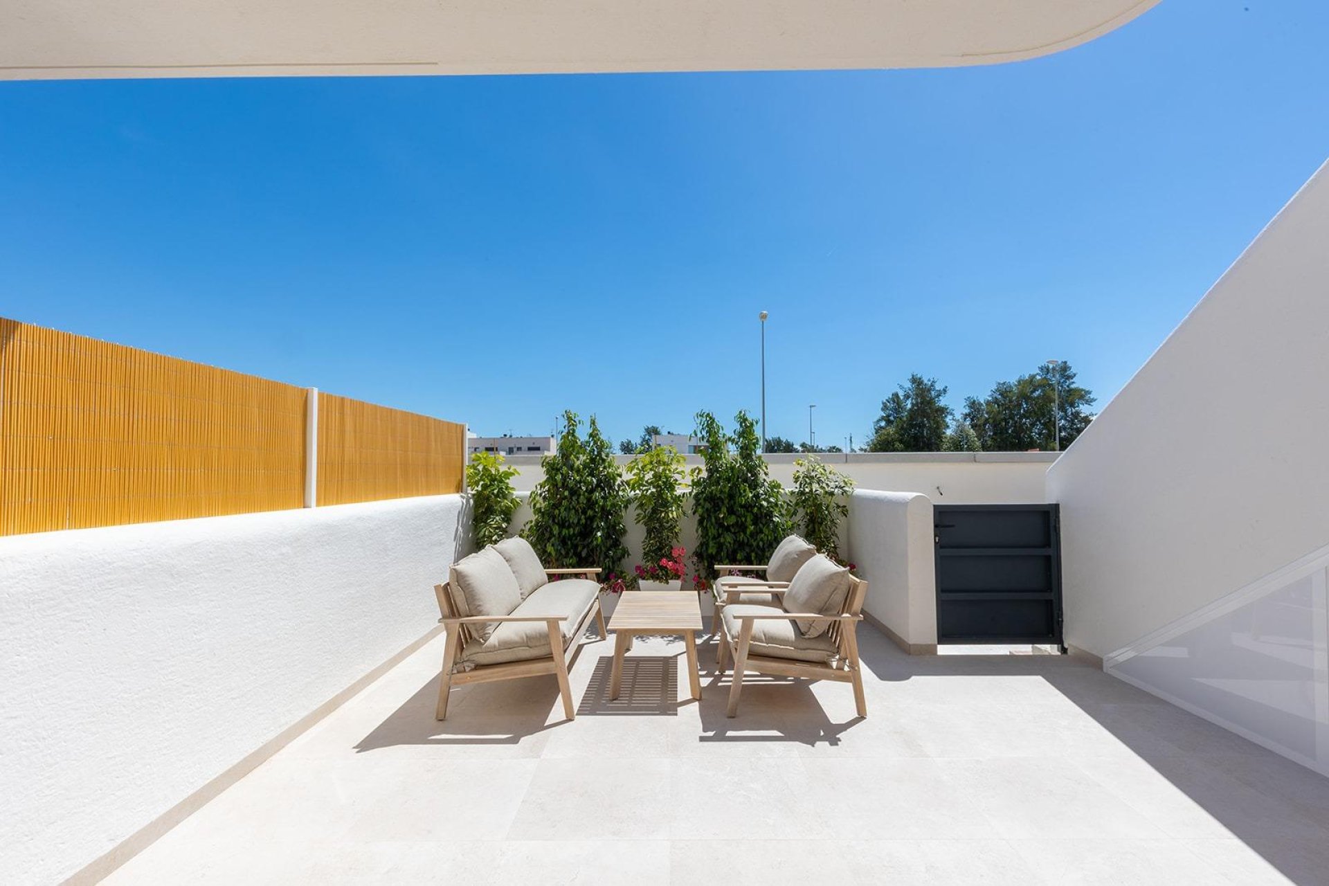 Nowy budynek - Bungalow -
Dolores - Sector 3
