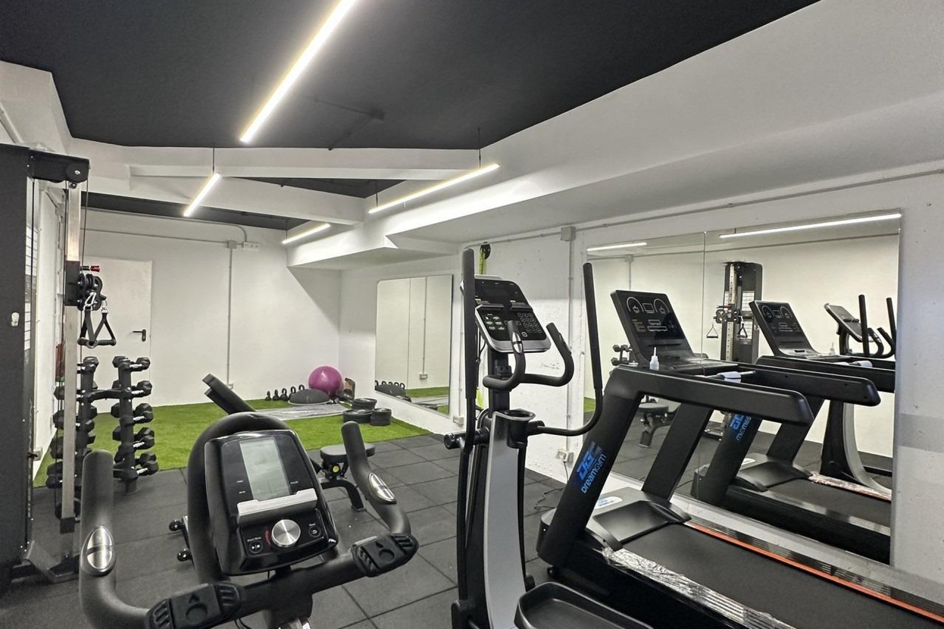 Nowy budynek - Bungalow -
Pilar de la Horadada - pueblo