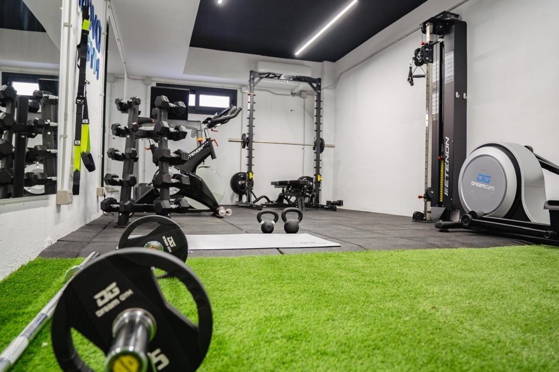 Nowy budynek - Bungalow -
Pilar de la Horadada - pueblo