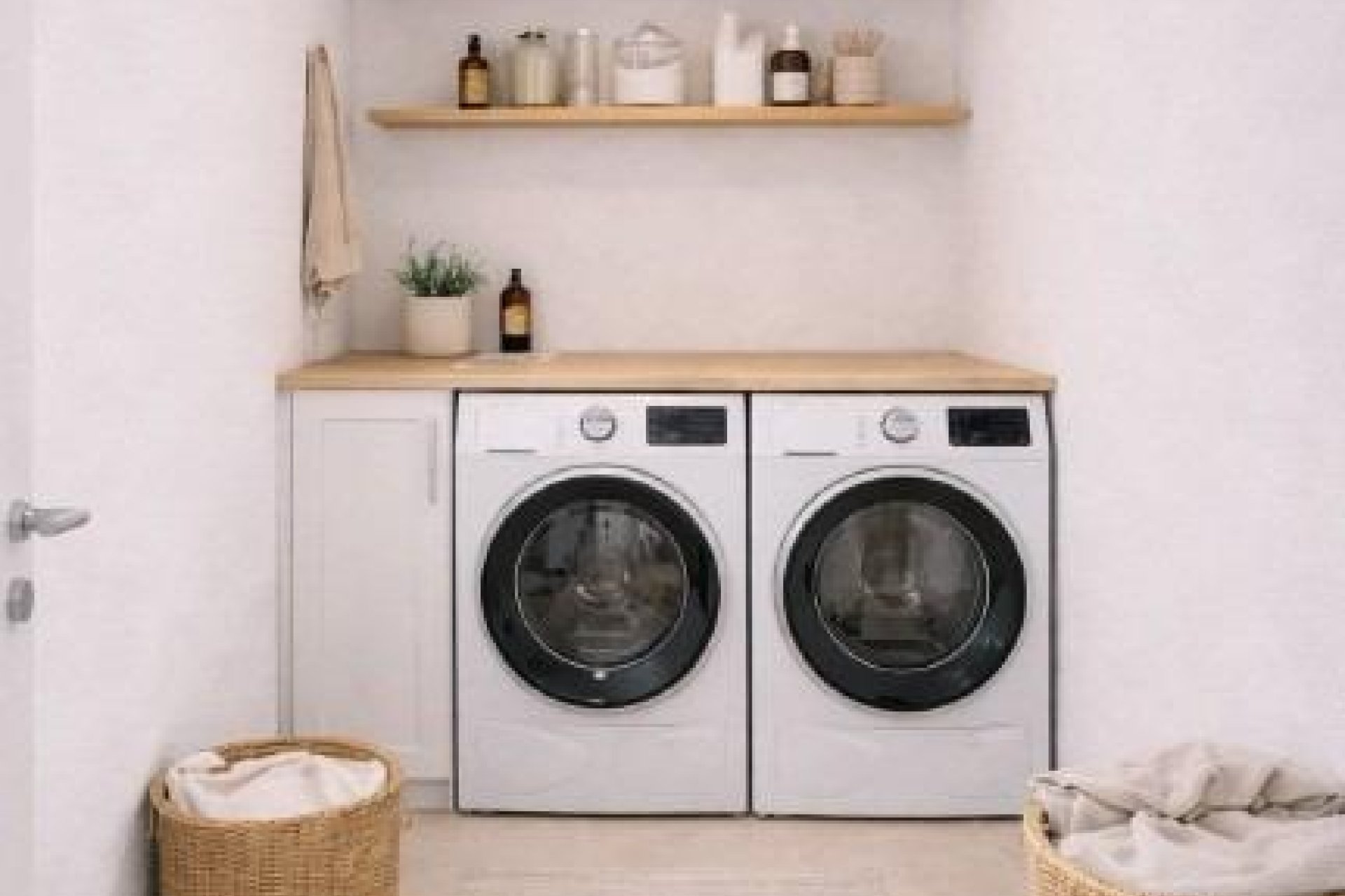 Nowy budynek - Daszek -
Torrevieja - Centro