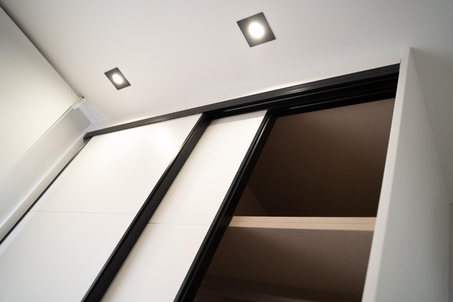 Nowy budynek - town house -
