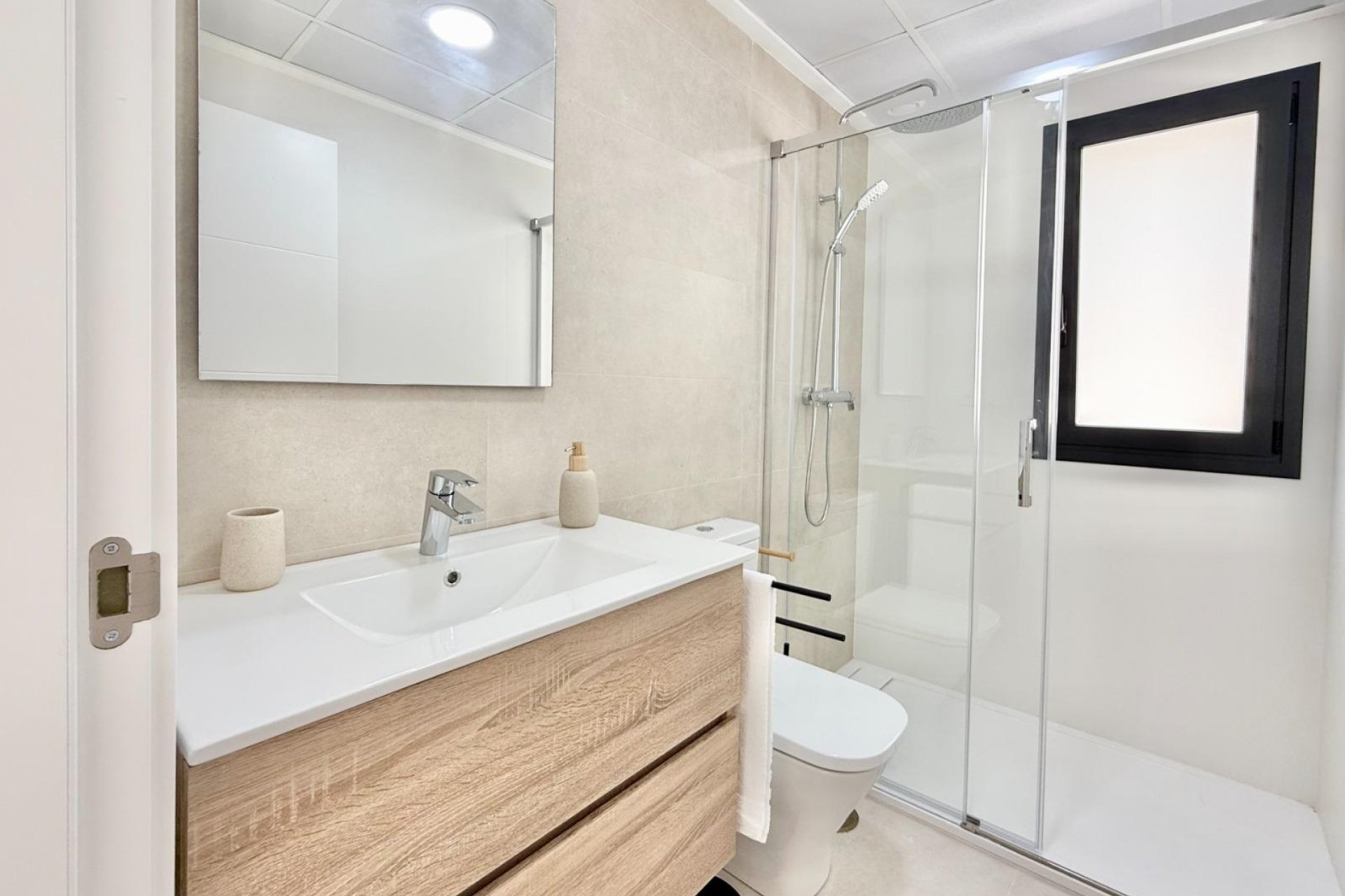 Nowy budynek - town house -
