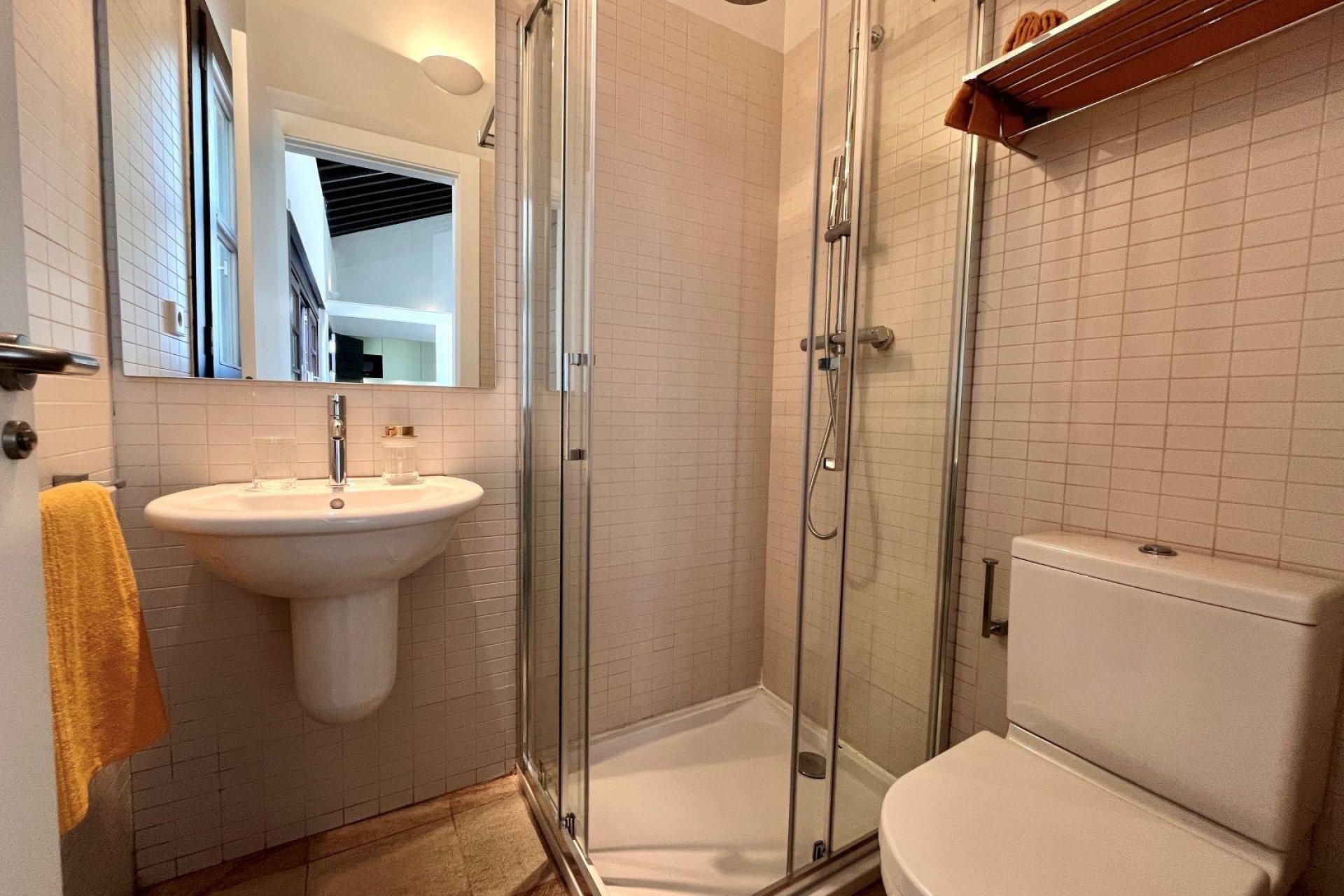 Nowy budynek - town house -
