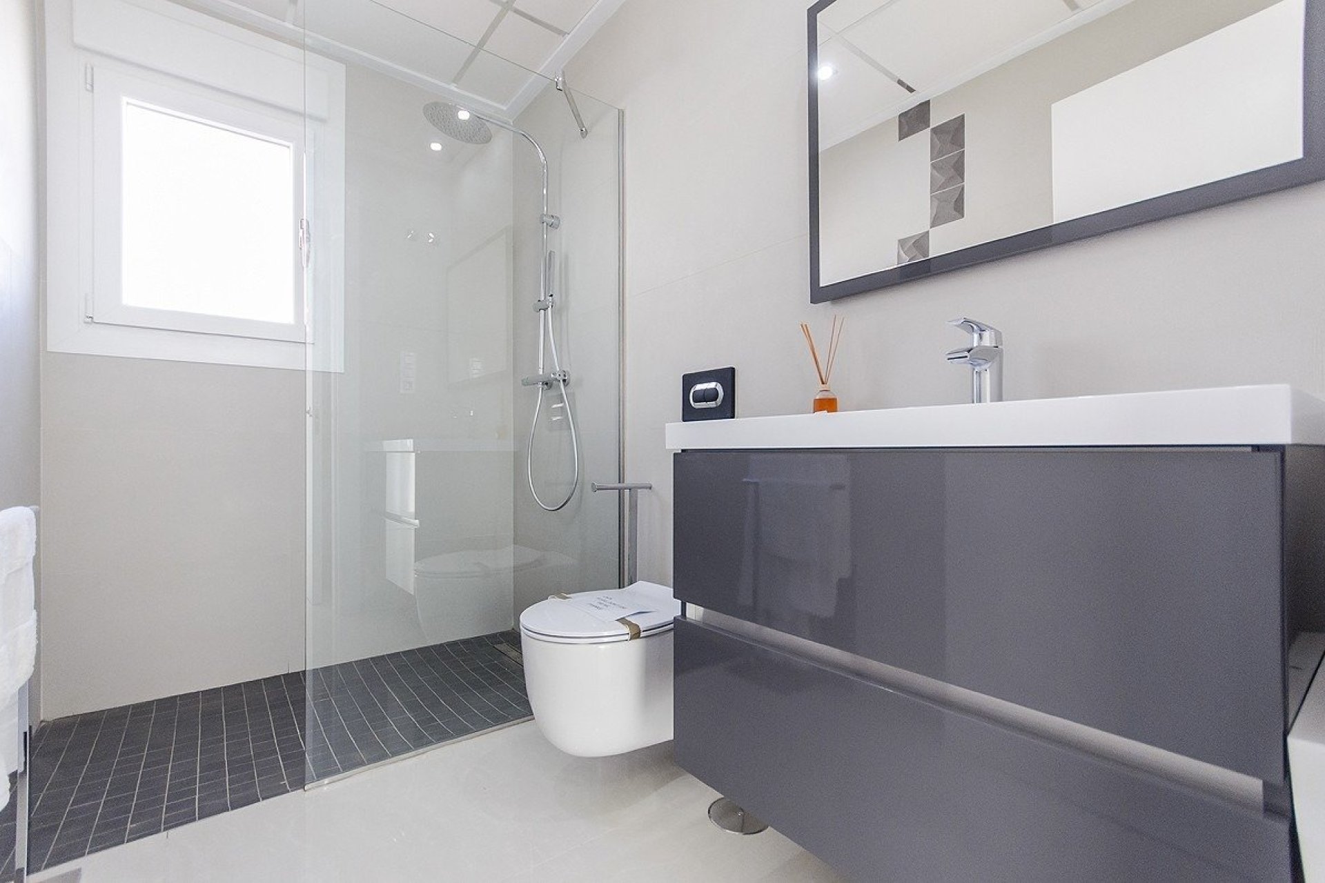 Nowy budynek - villa -
Los Montesinos - La Herrada