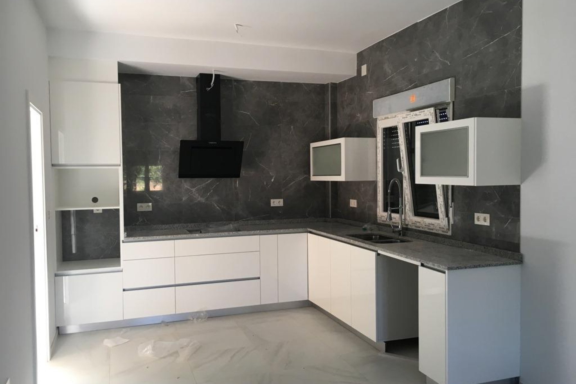 Nowy budynek - villa -
