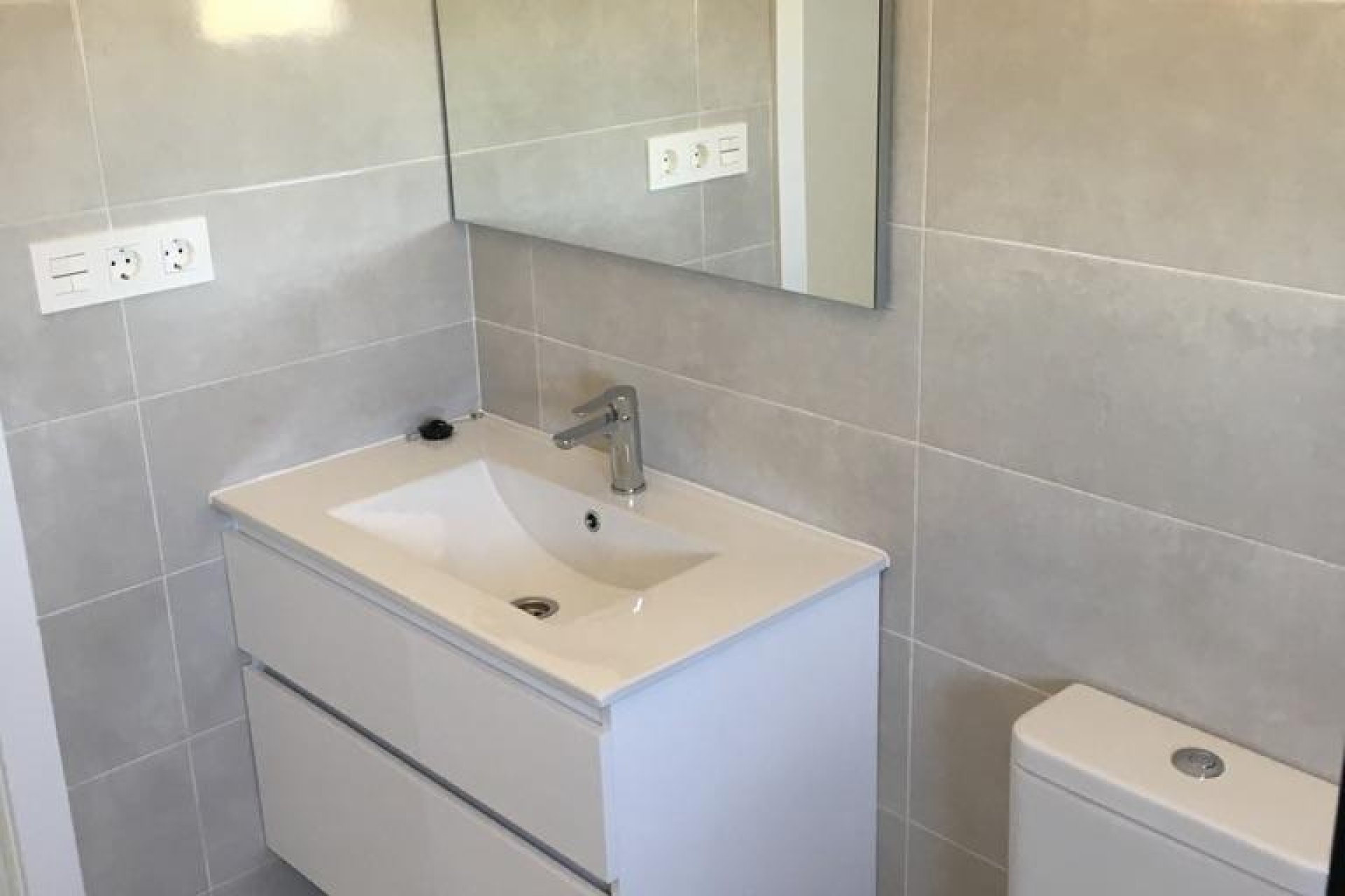 Nowy budynek - villa -
