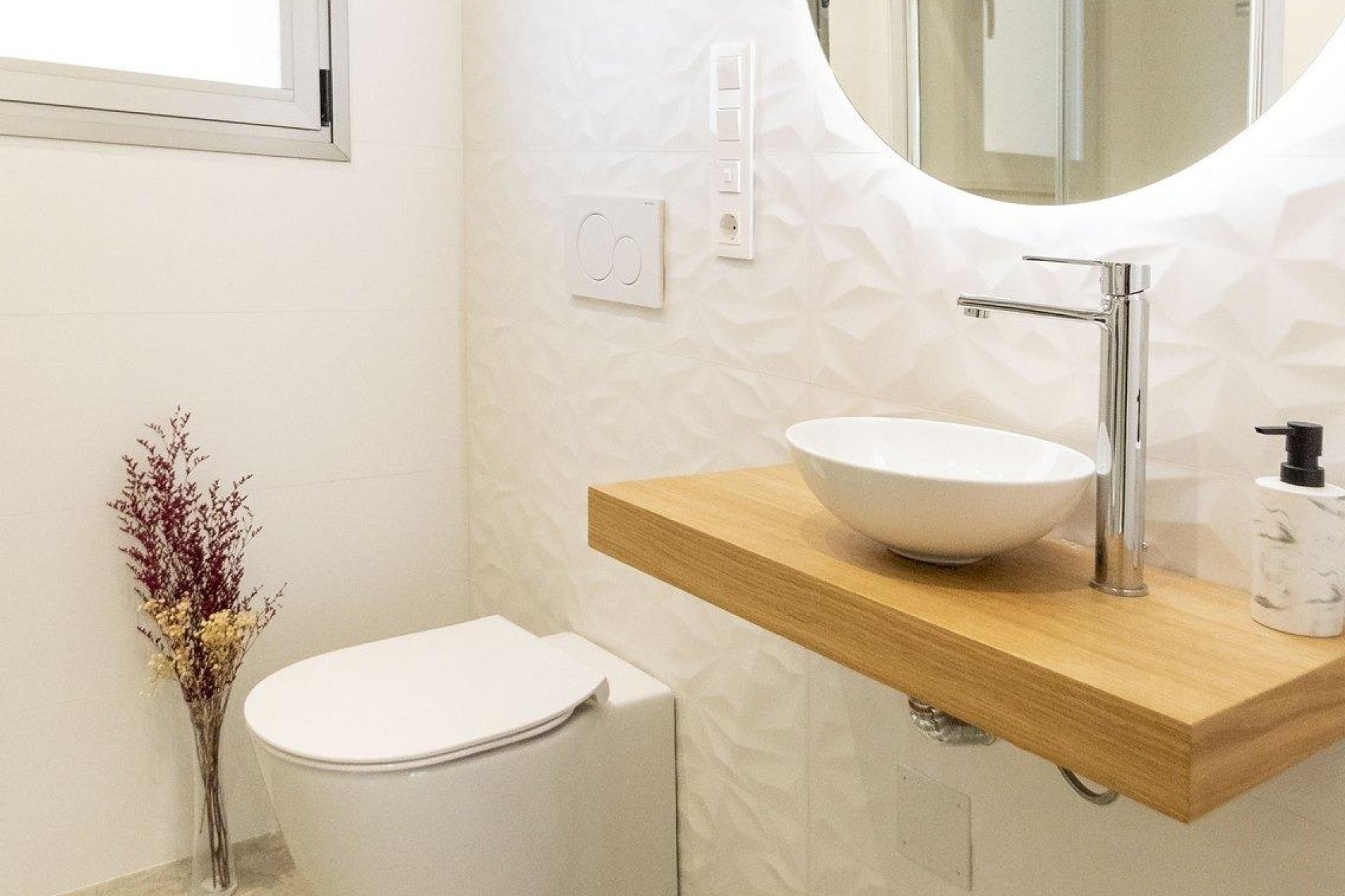 Nowy budynek - villa -
