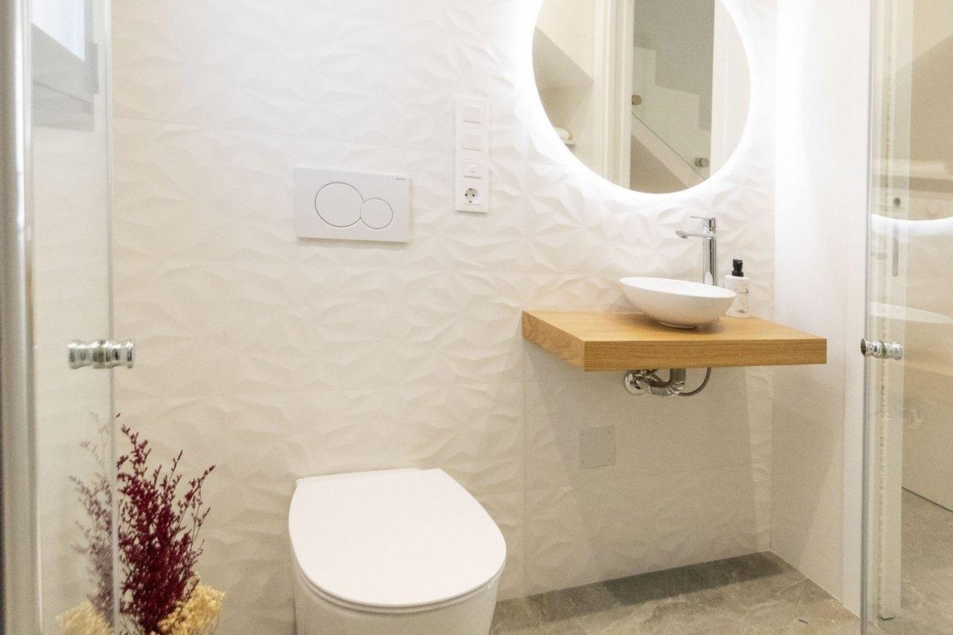 Nowy budynek - villa -
