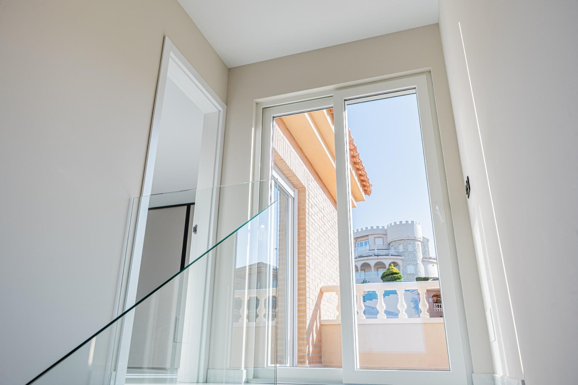 Nowy budynek - villa -
