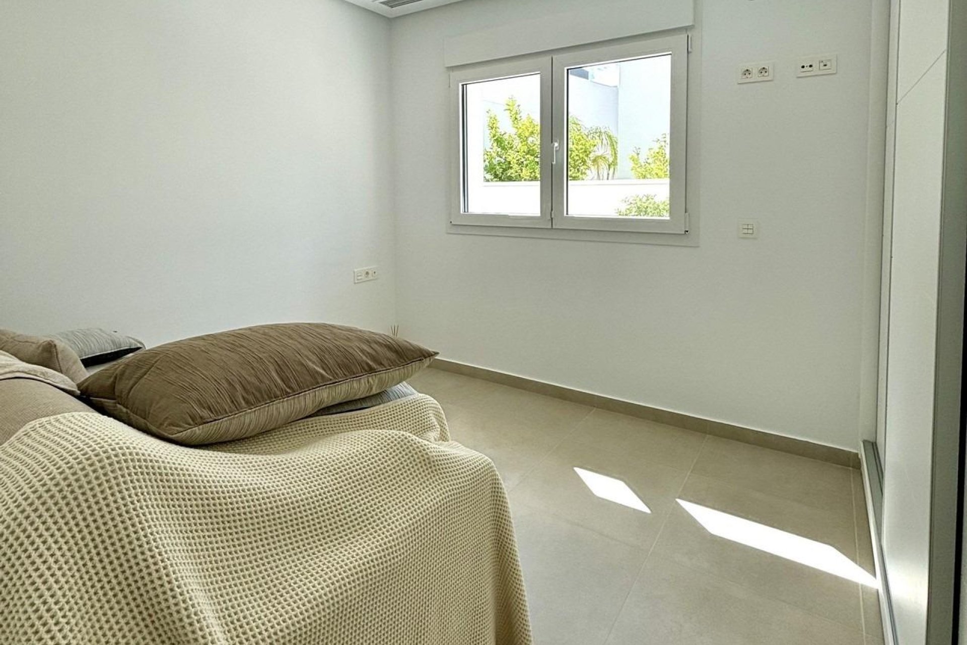 Nowy budynek - villa -
