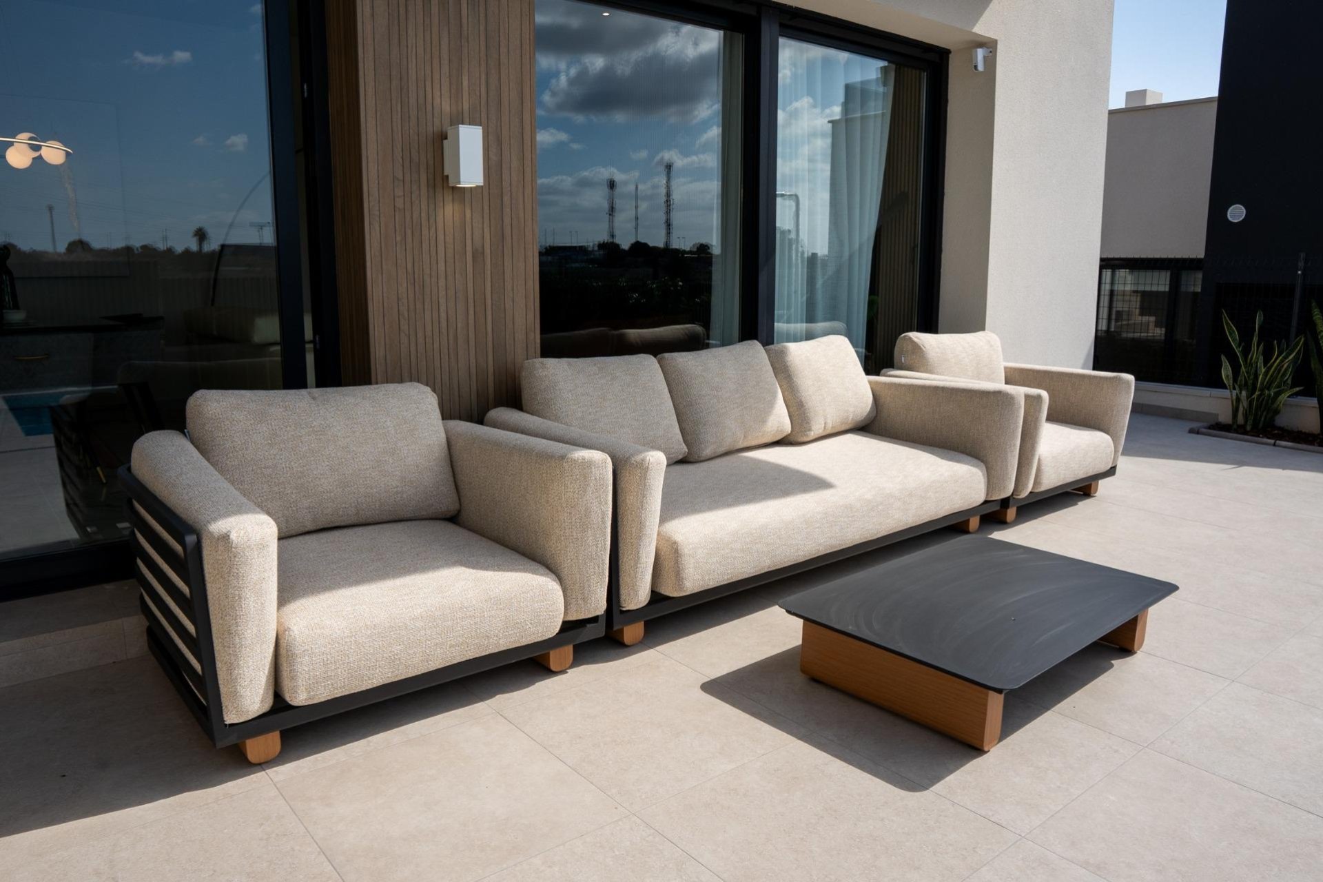 Nowy budynek - villa -
