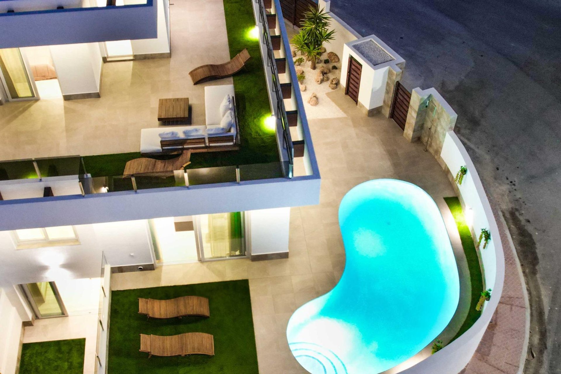 Nowy budynek - villa -
