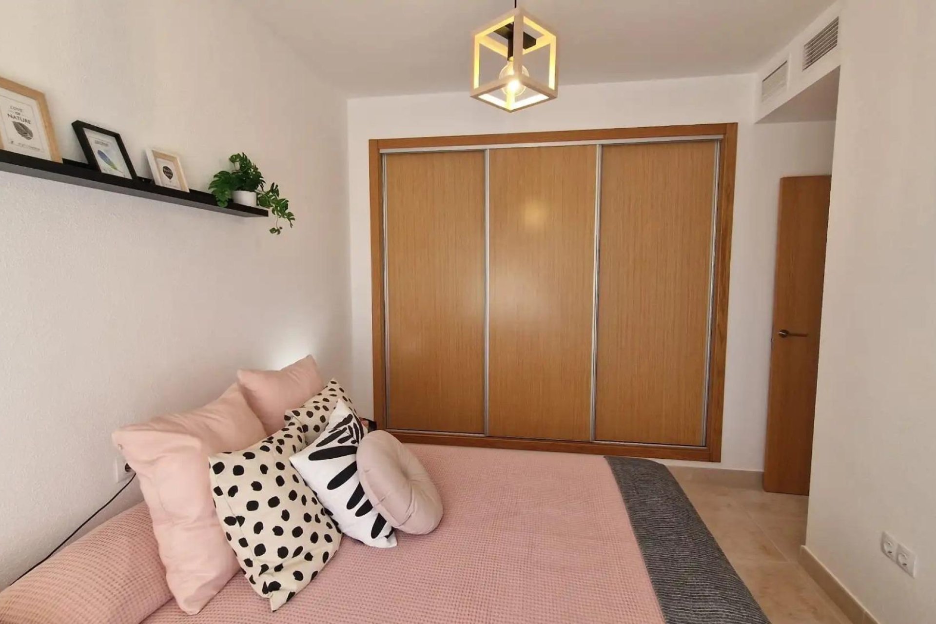 Nowy budynek - villa -
