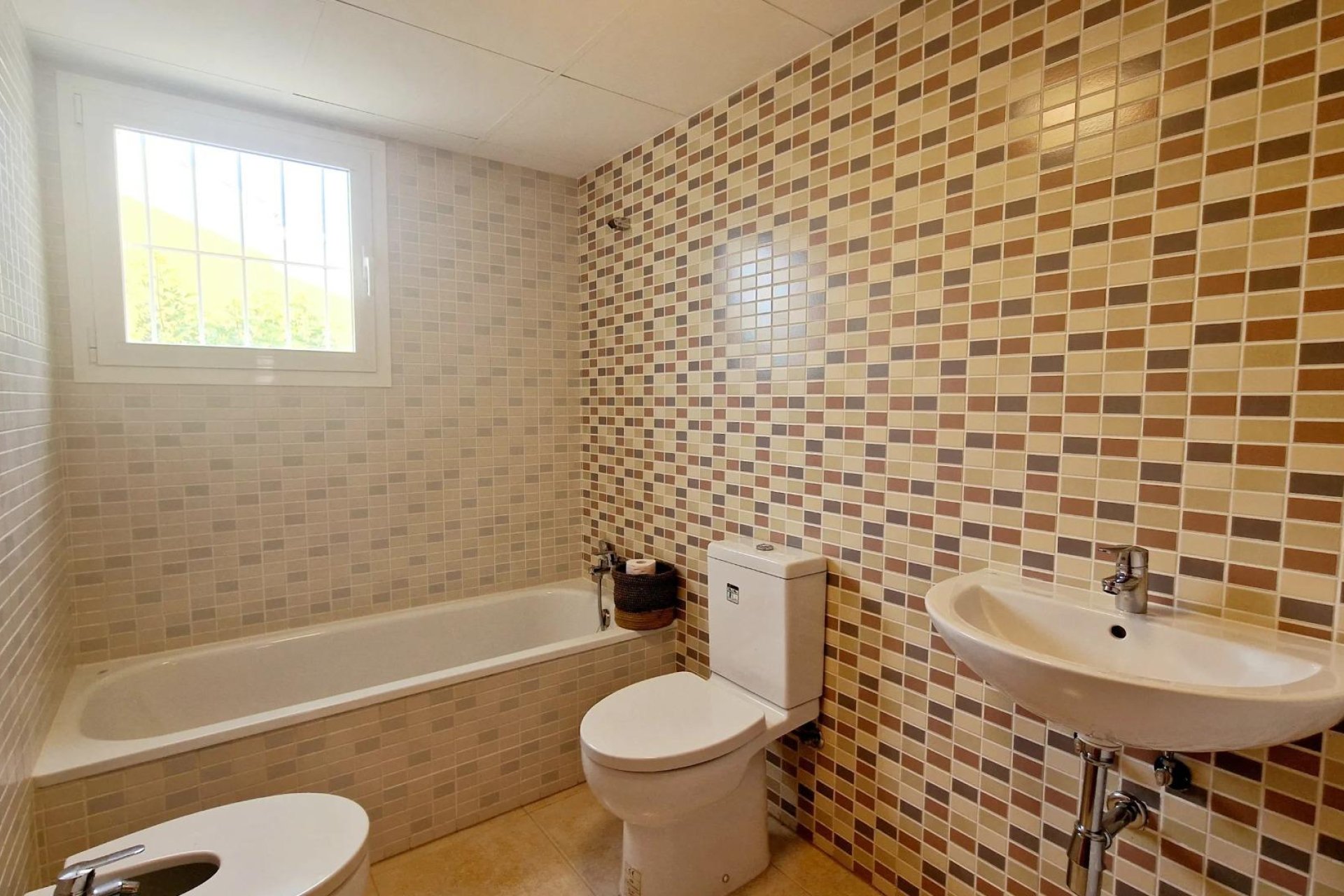 Nowy budynek - villa -
