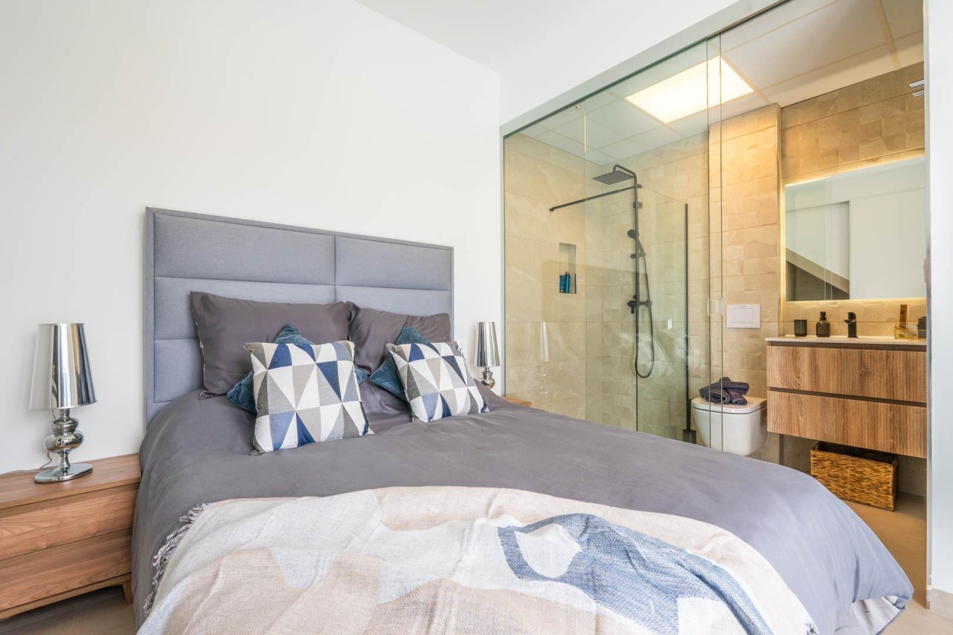 Nowy budynek - villa -
