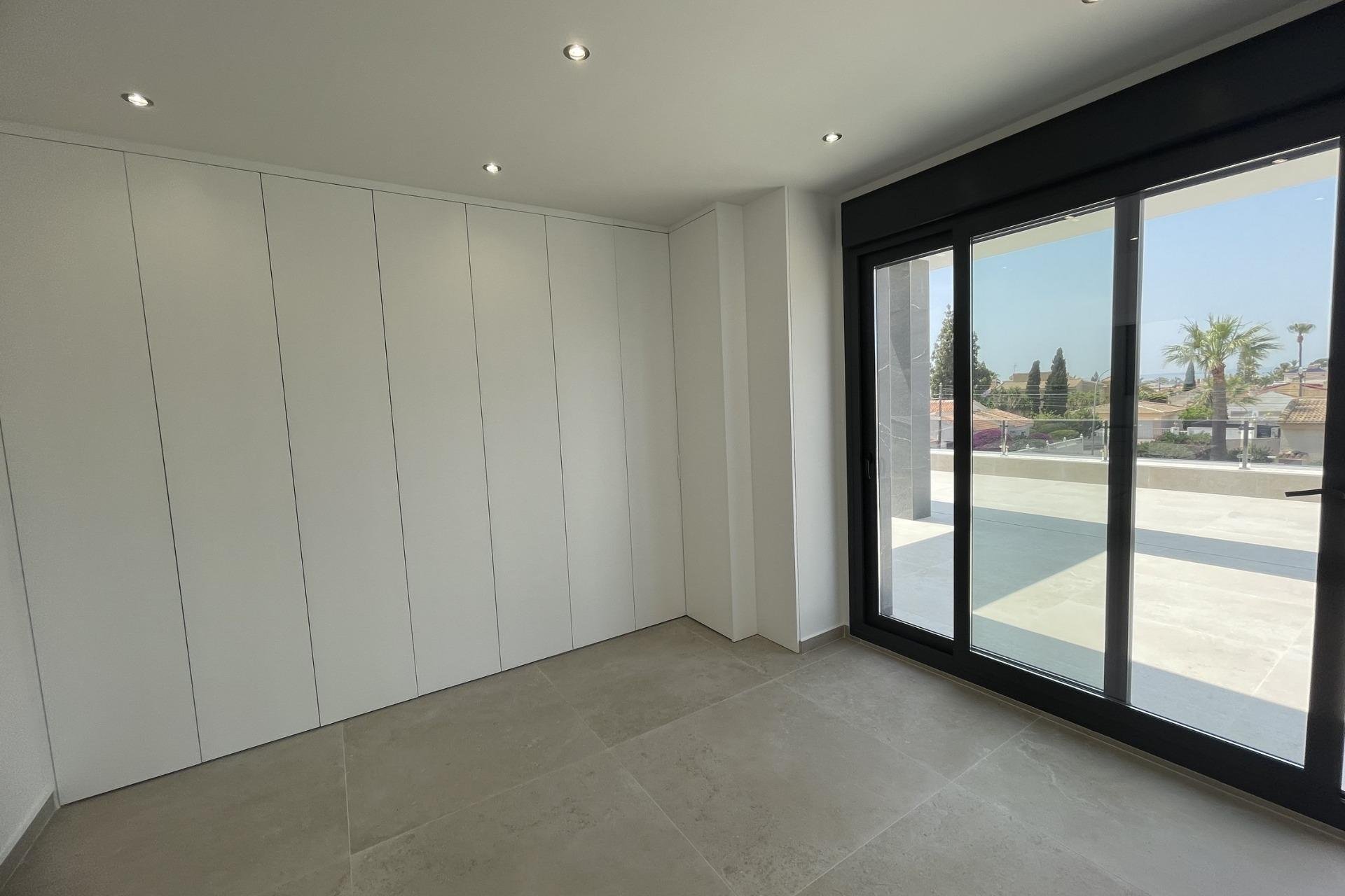 Nowy budynek - villa -
