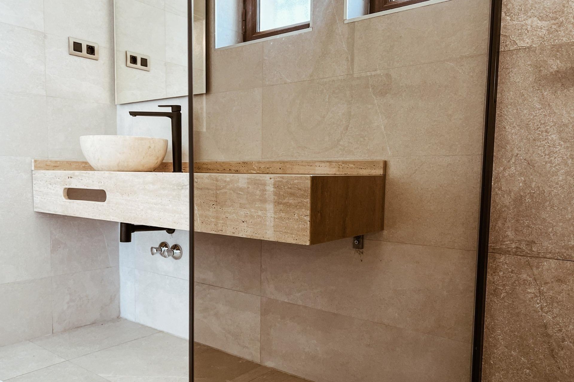 Nowy budynek - villa -
