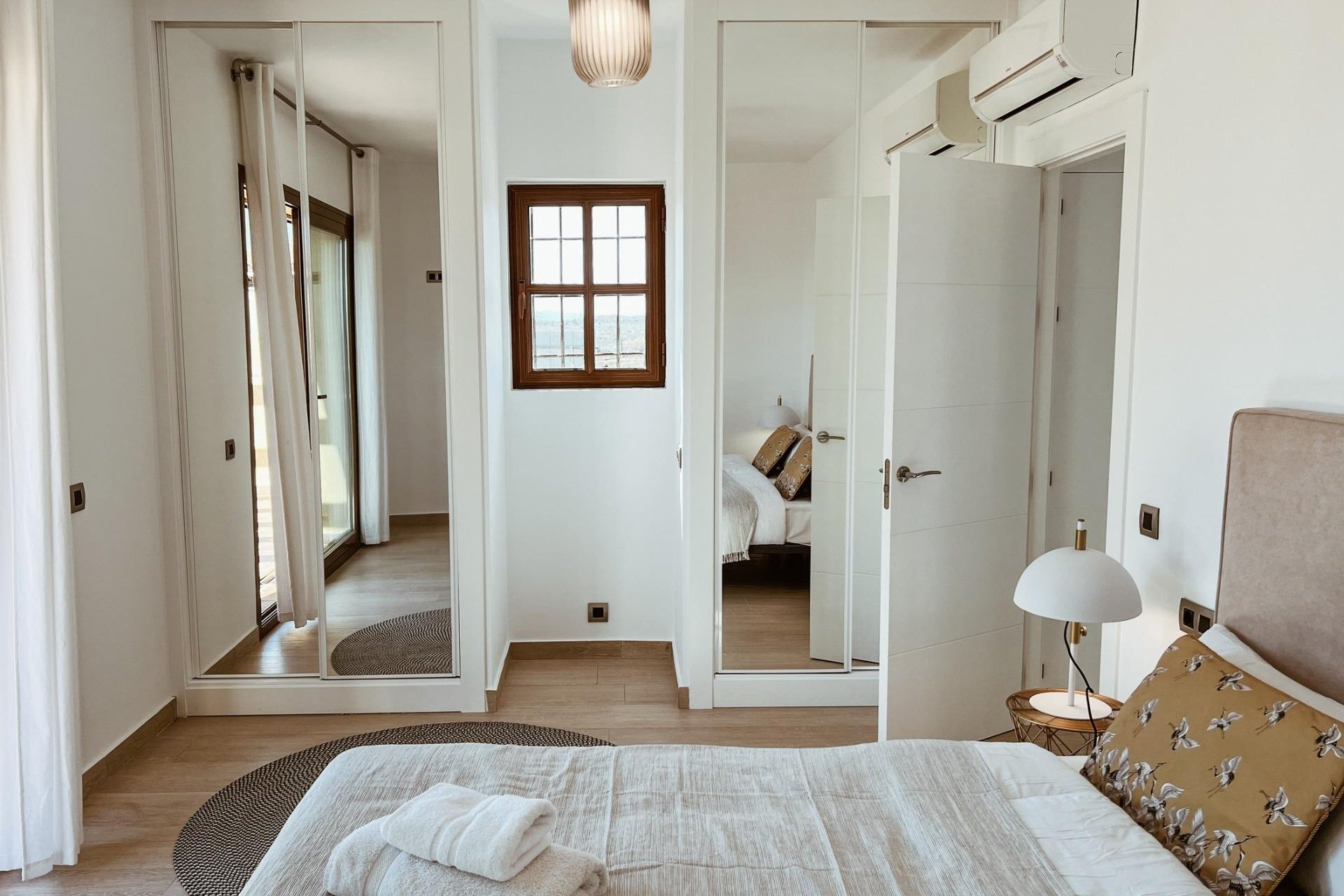 Nowy budynek - villa -
