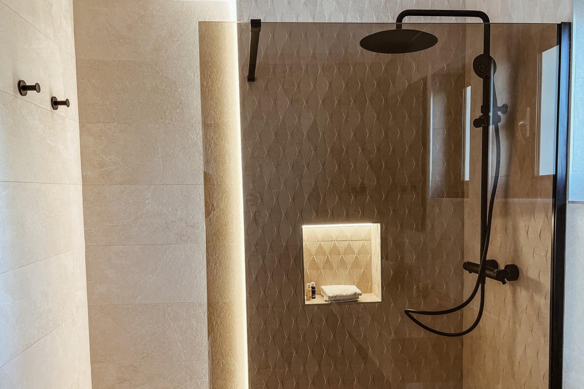 Nowy budynek - villa -
