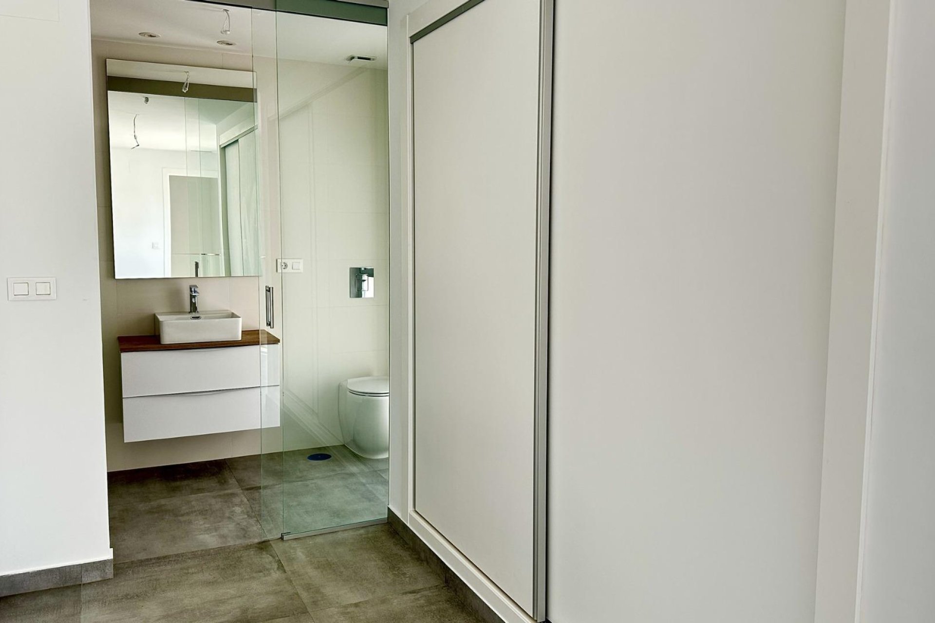 Nowy budynek - villa -
