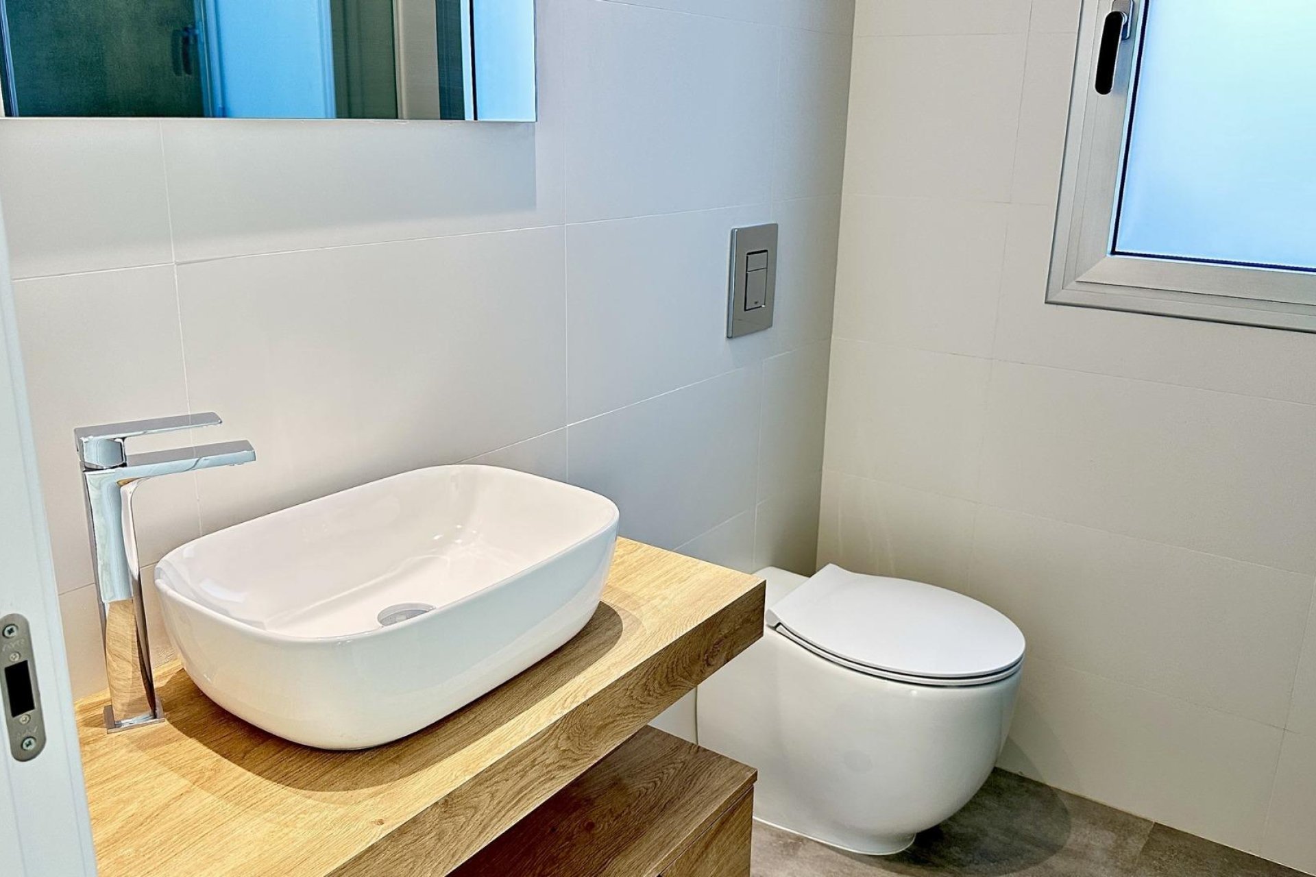 Nowy budynek - villa -
