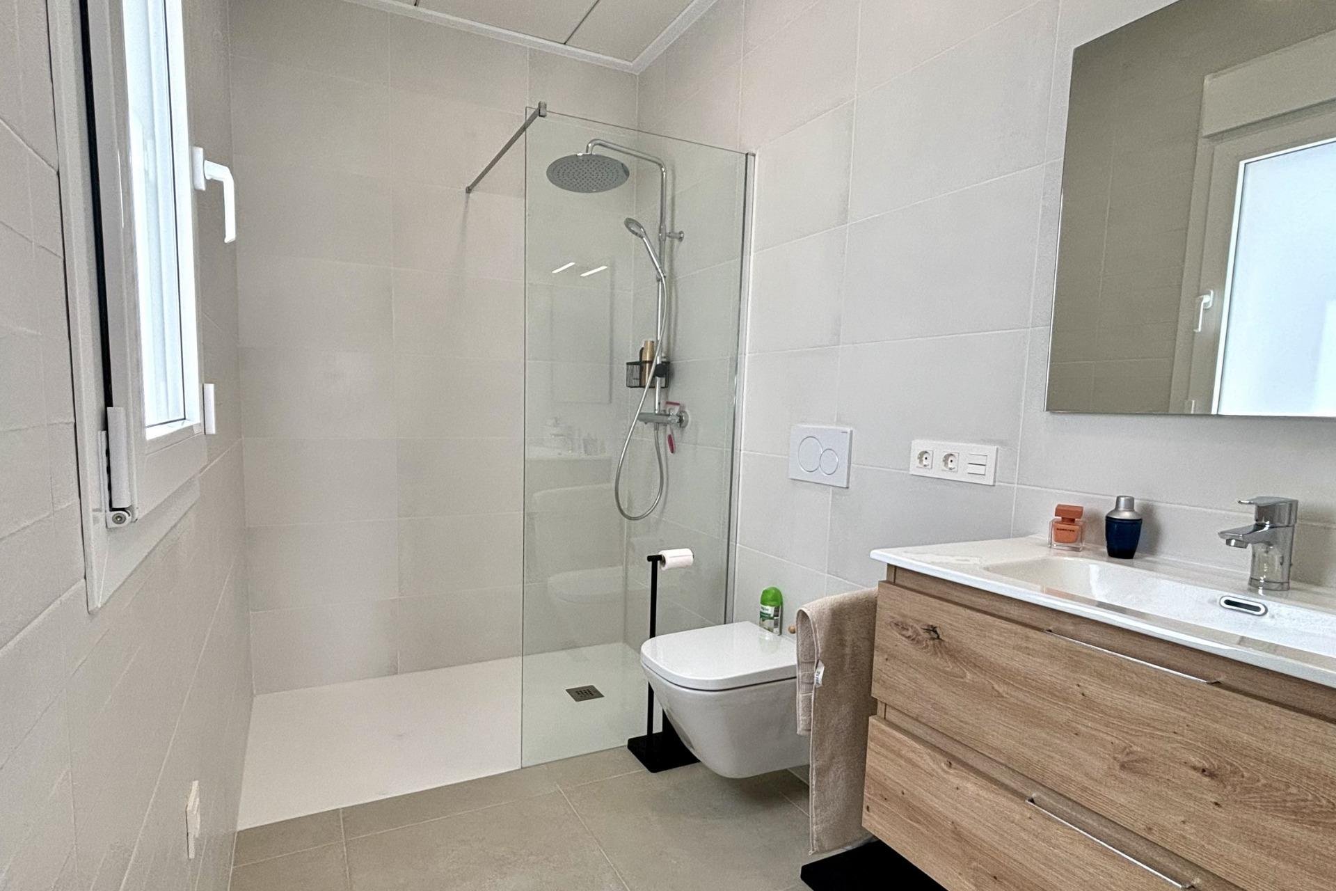 Nowy budynek - villa -
