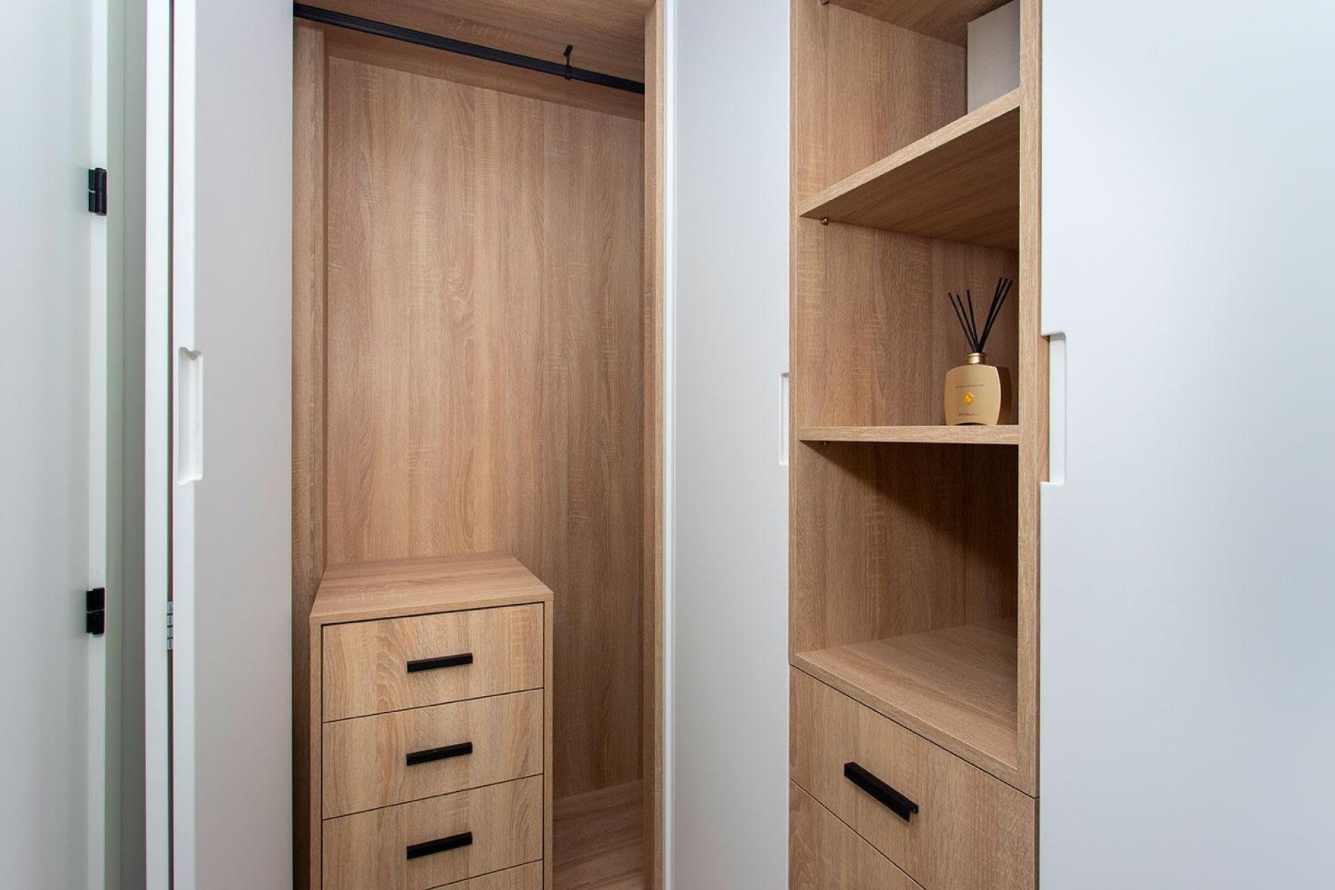 Nowy budynek - villa -
