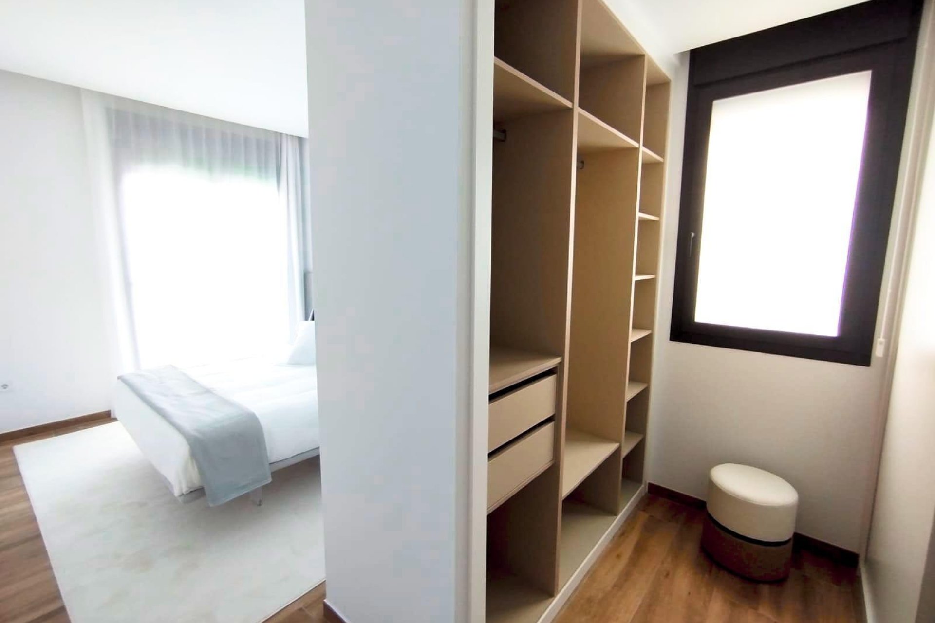 Nowy budynek - villa -
