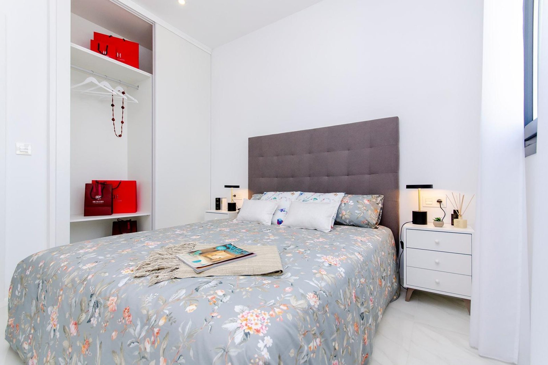 Nowy budynek - villa -
