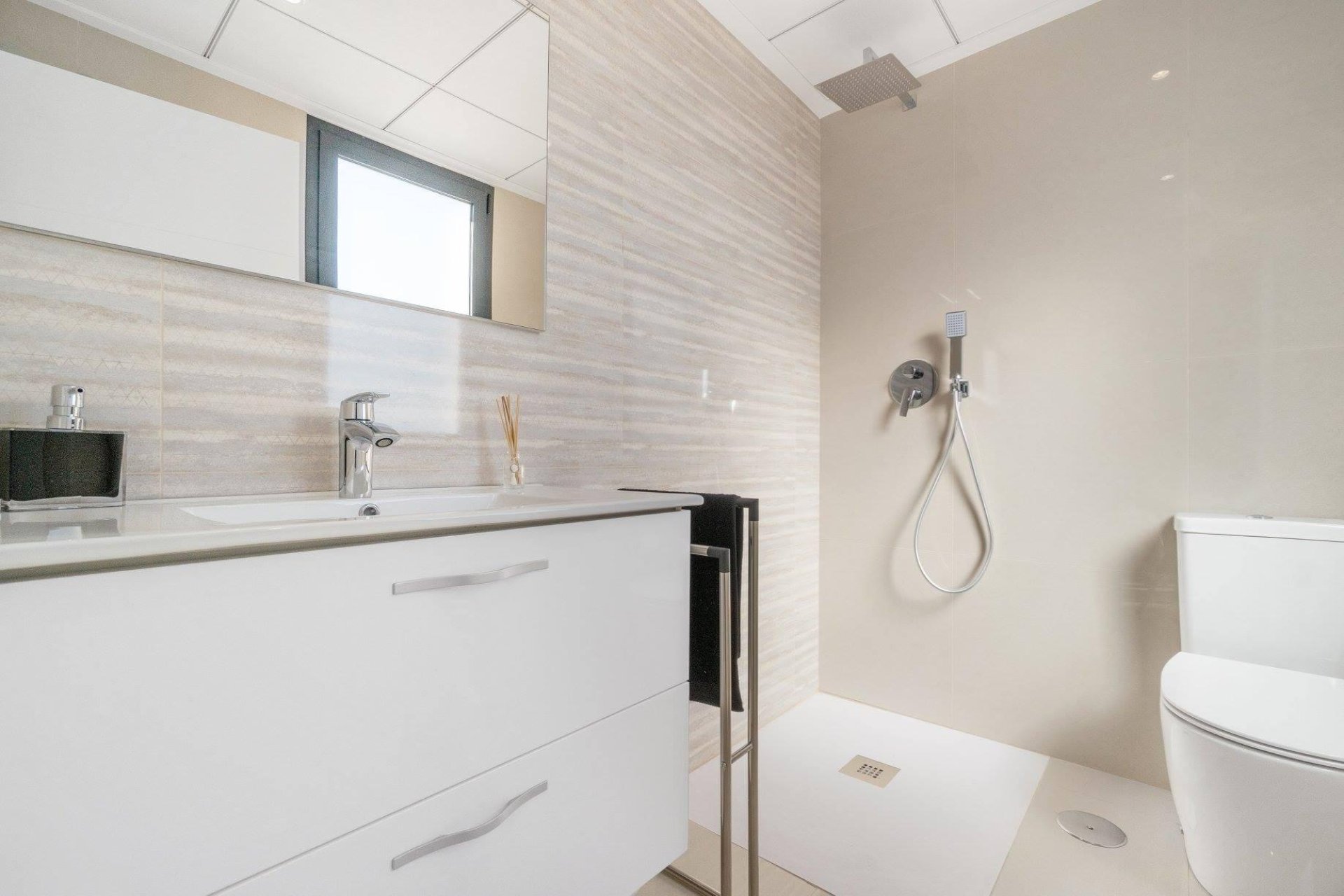 Nowy budynek - villa -
