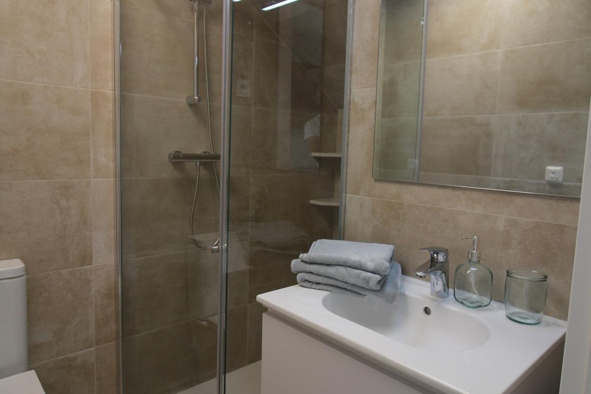 Nowy budynek - villa -
