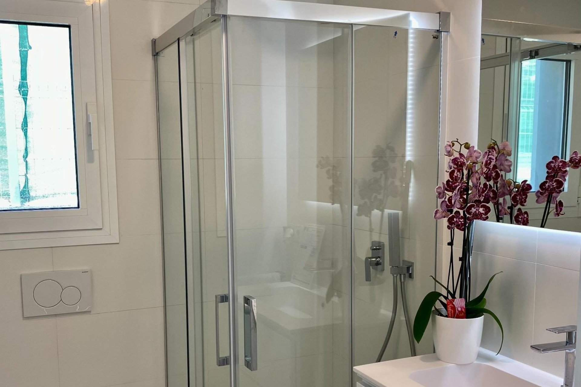 Nowy budynek - villa -
