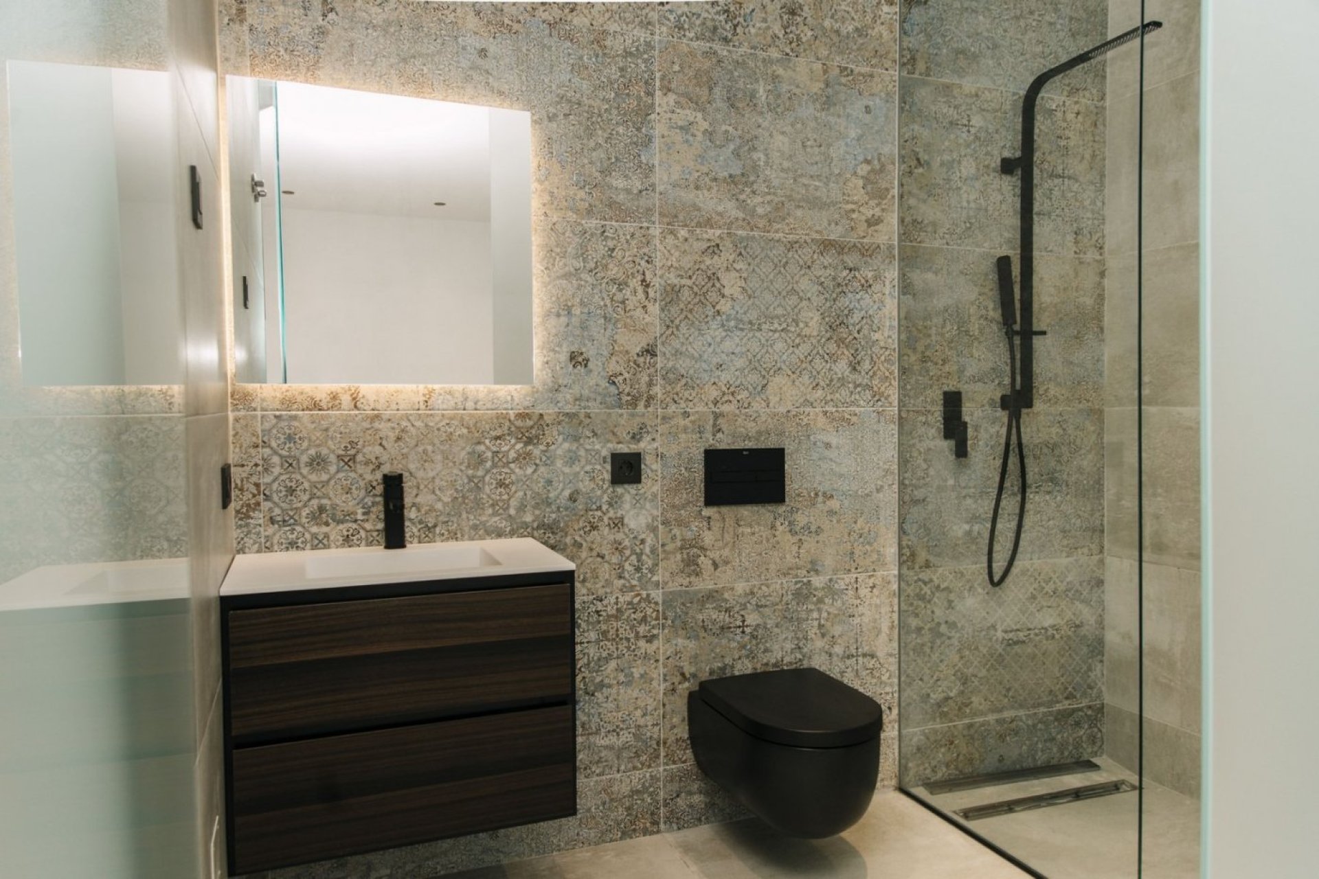 Nowy budynek - villa -
