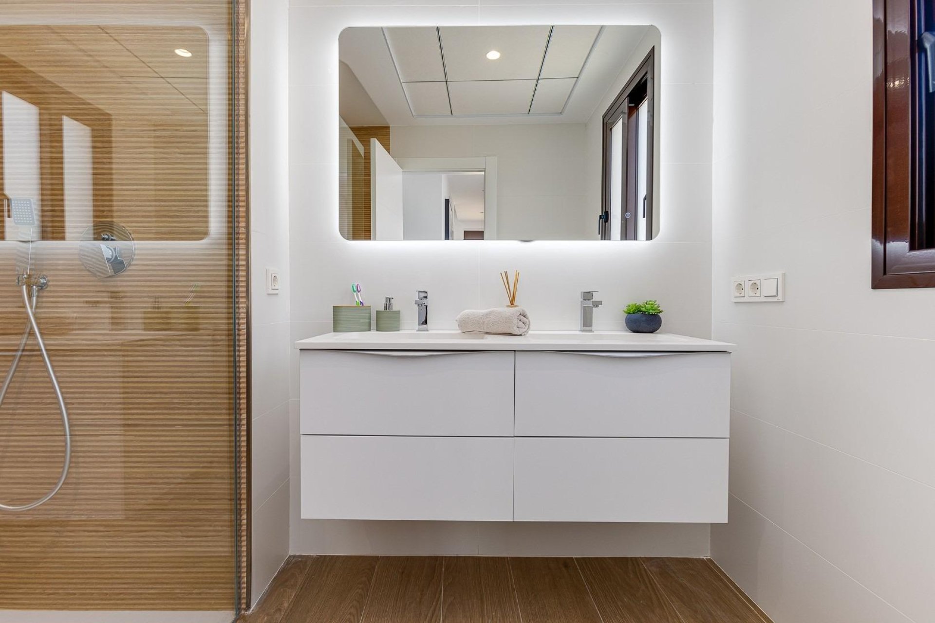 Nowy budynek - villa -
