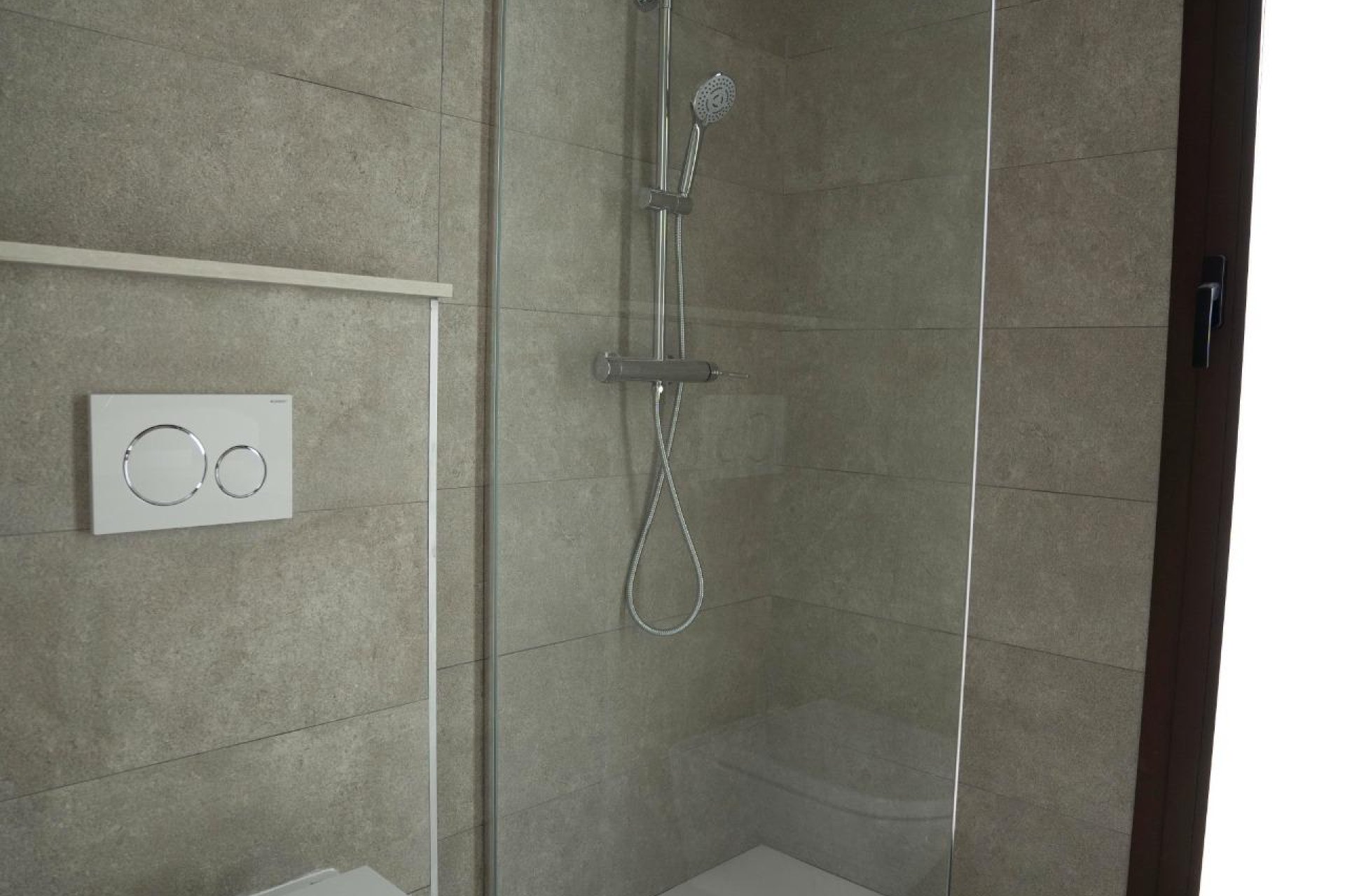 Nowy budynek - villa -
