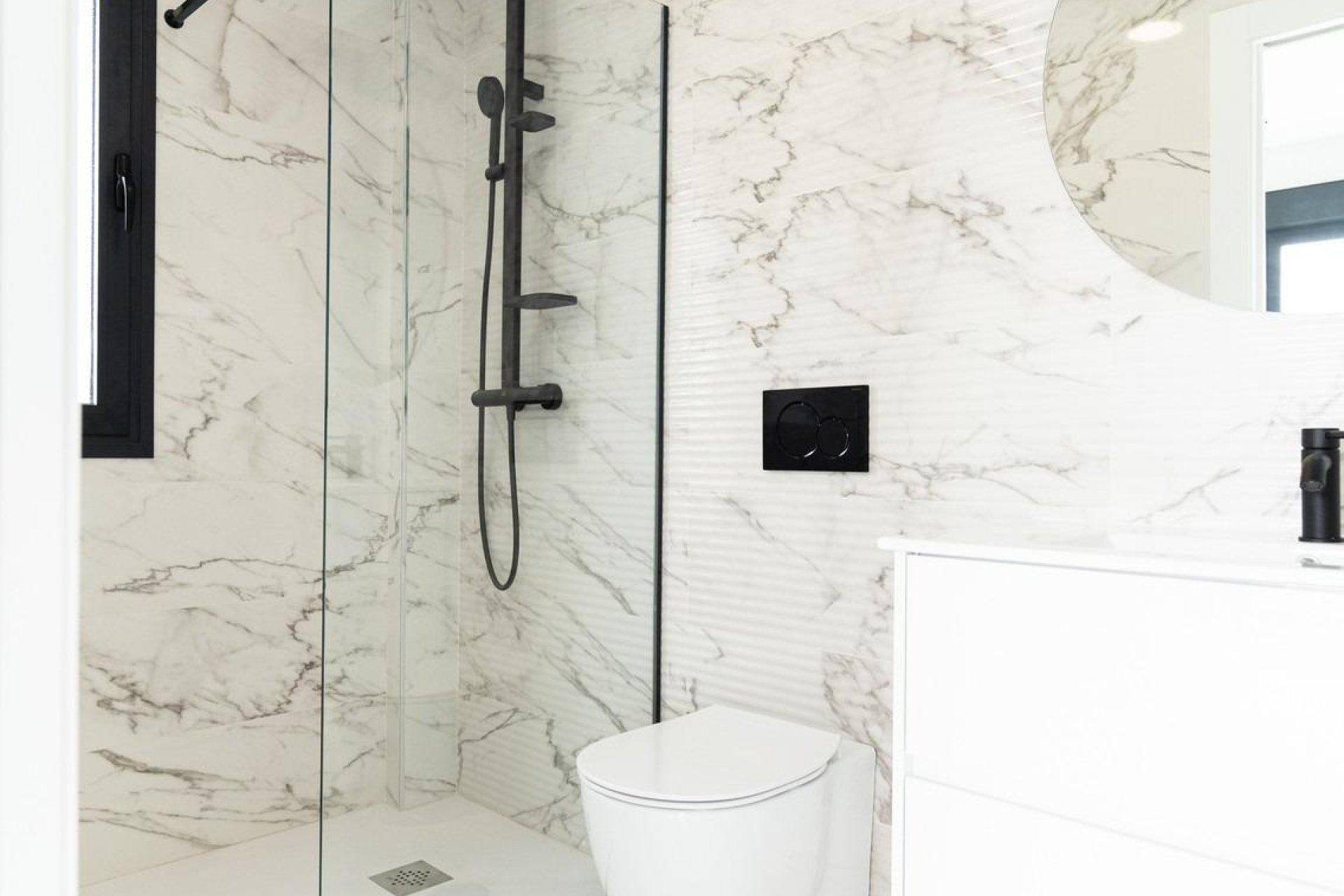 Nowy budynek - villa -
