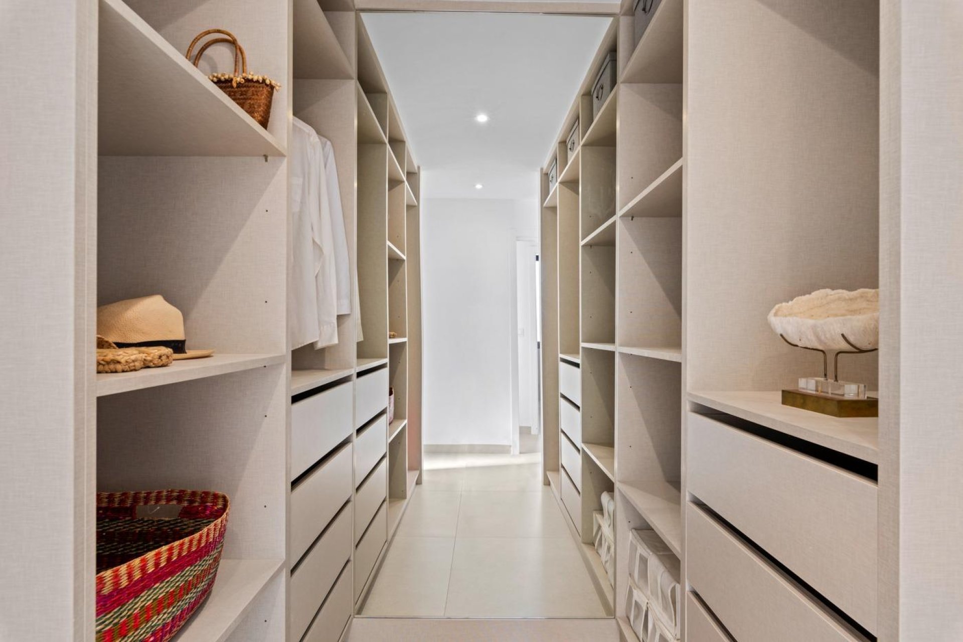 Nowy budynek - villa -
