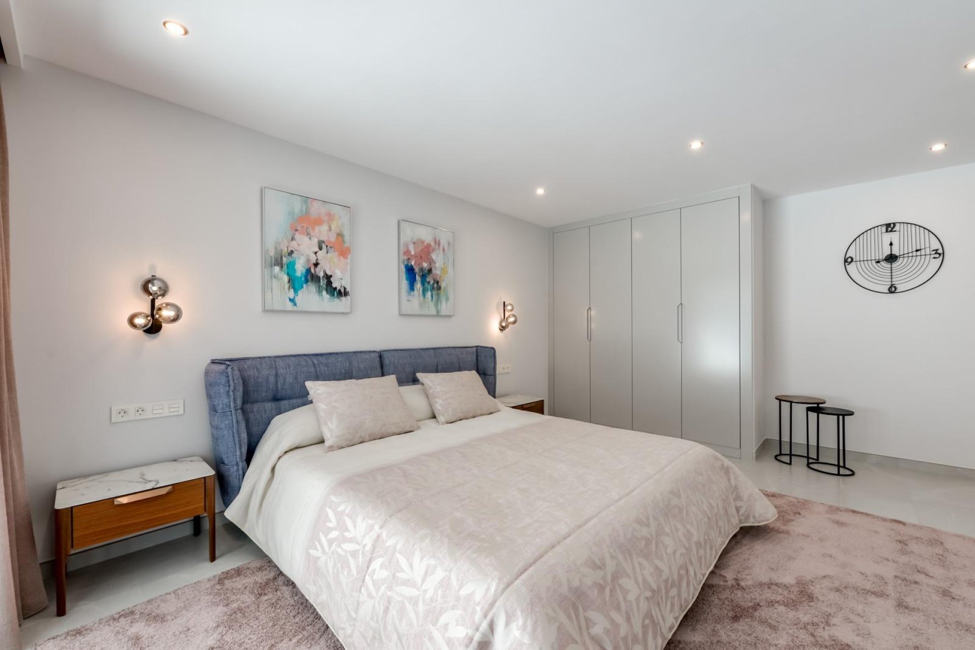 Nowy budynek - villa -
