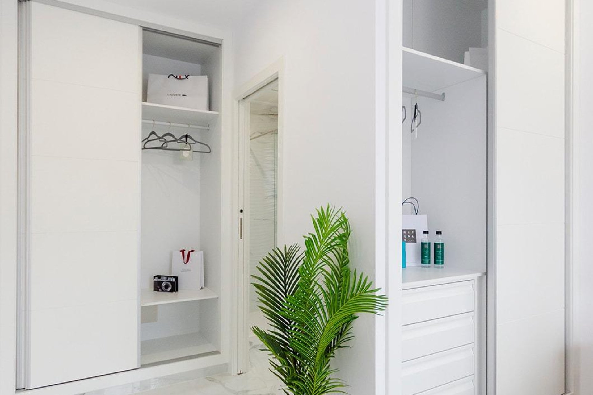 Nowy budynek - villa -
