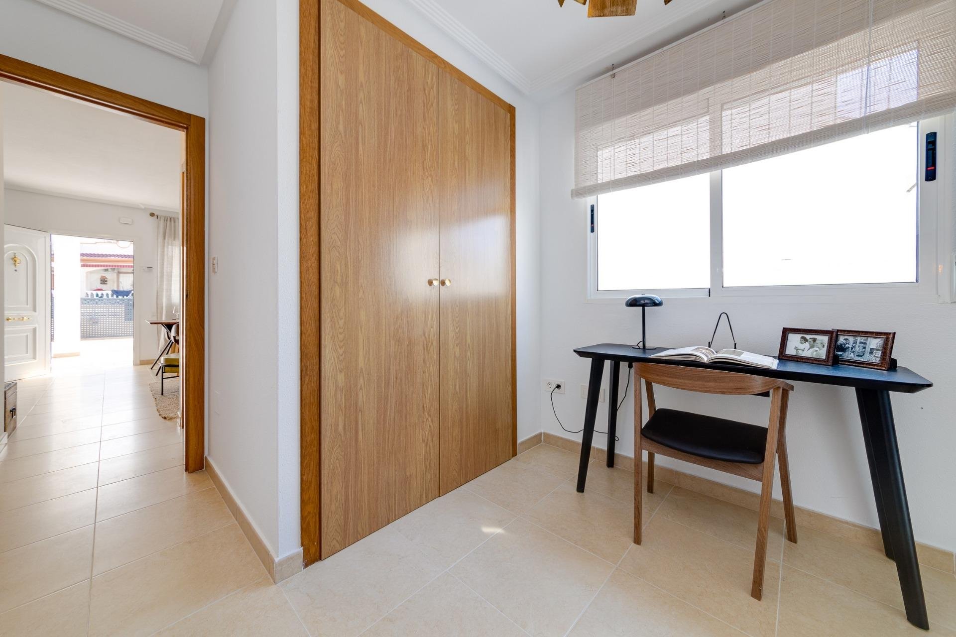 Nowy budynek - villa -
