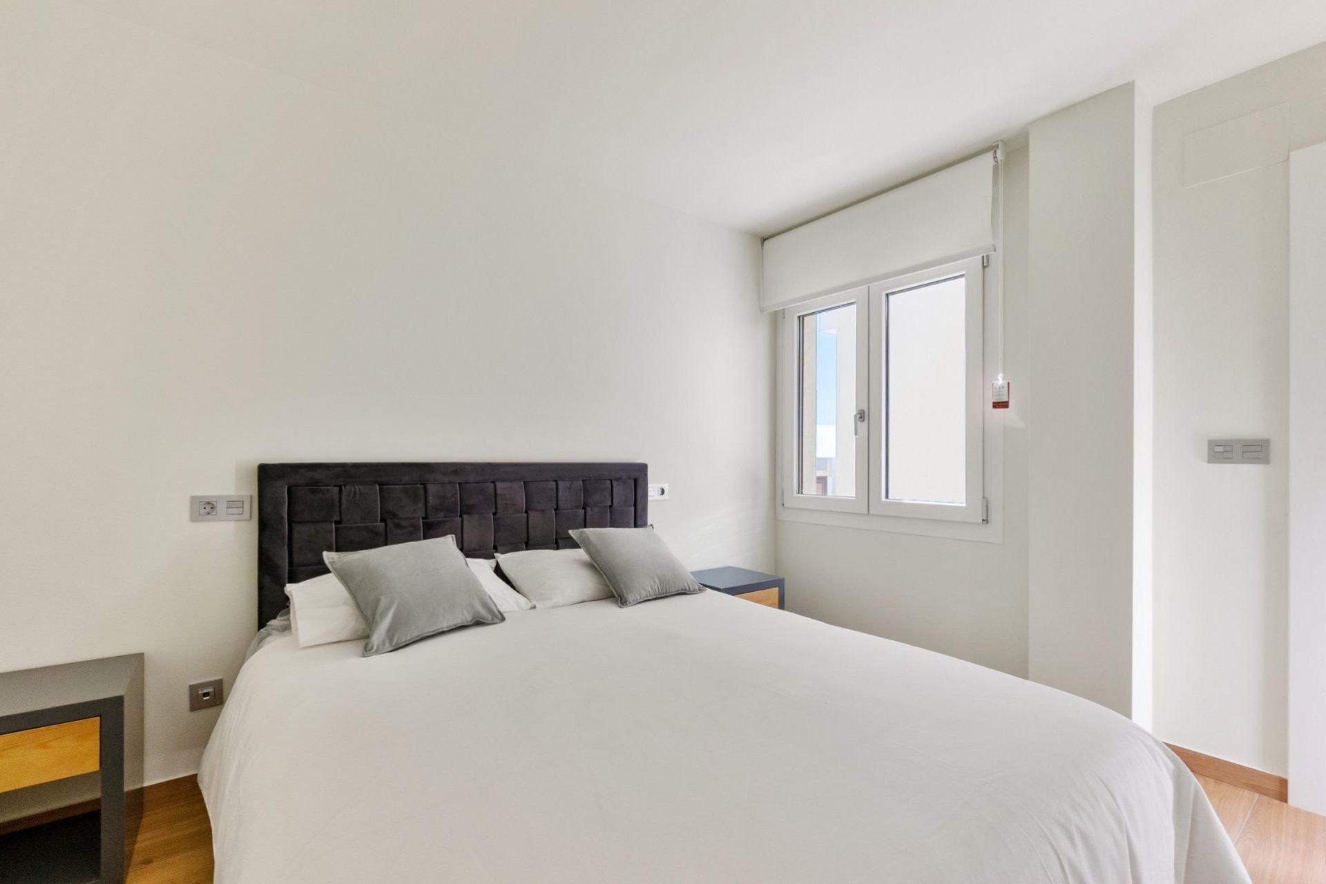 Nowy budynek - villa -
