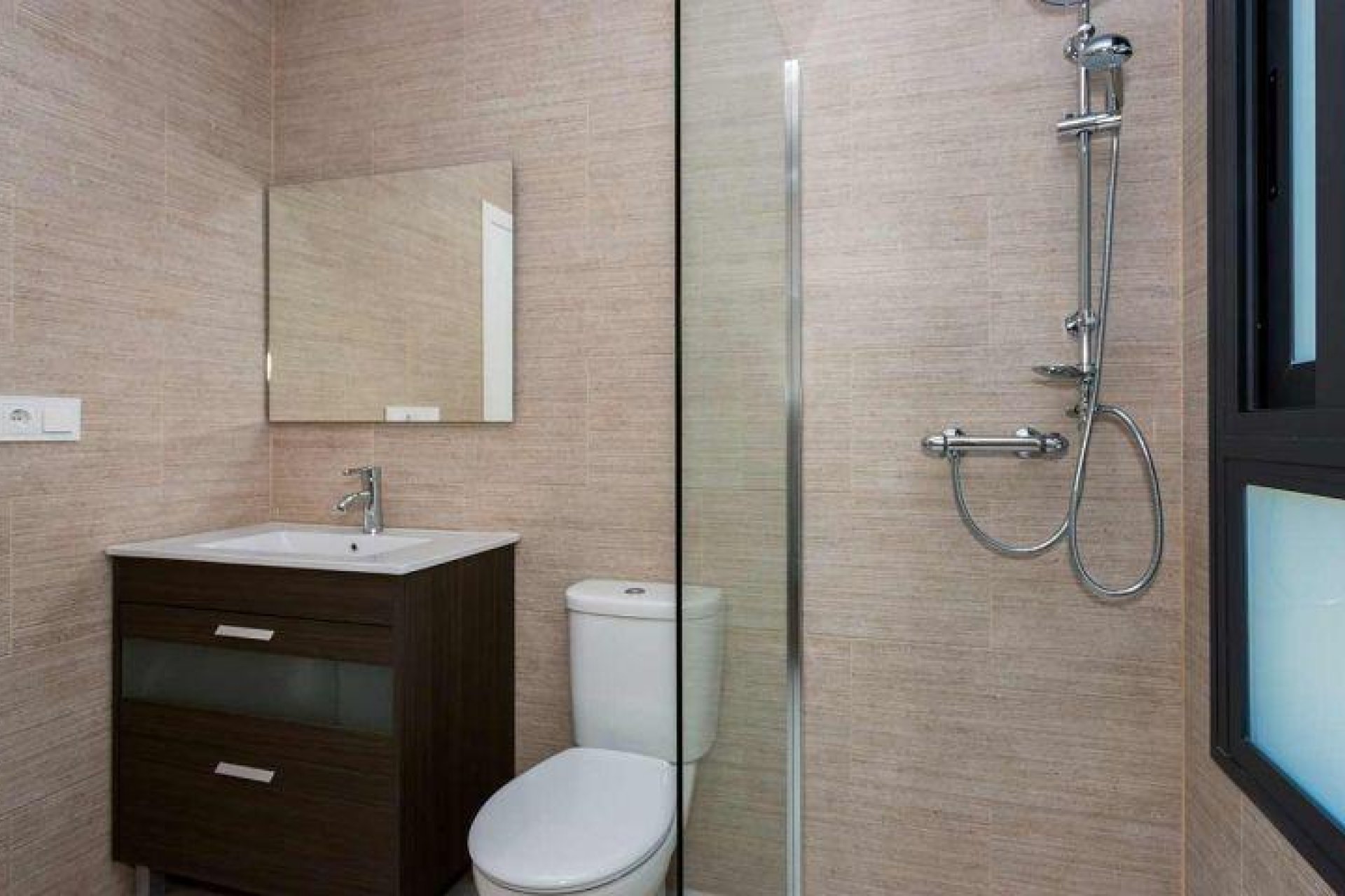 Obra nueva - Quad House -
