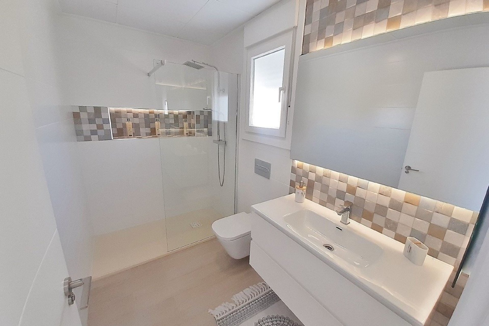 Obra nueva - town house -
Avileses