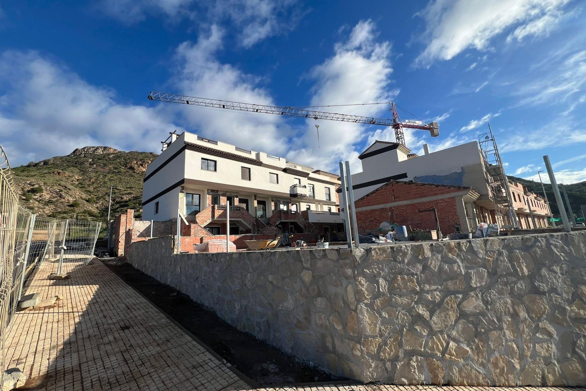 Obra nueva - town house -
La Union - centro