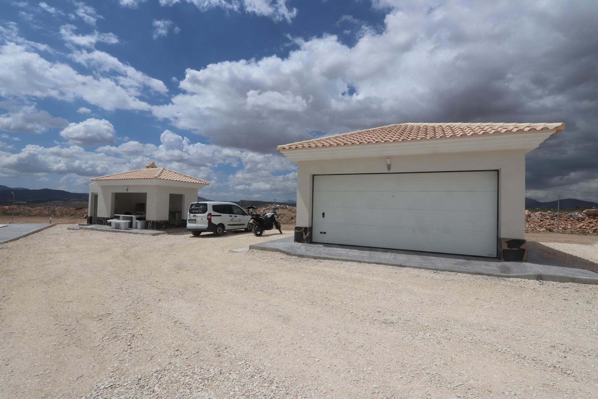 Obra nueva - villa -
