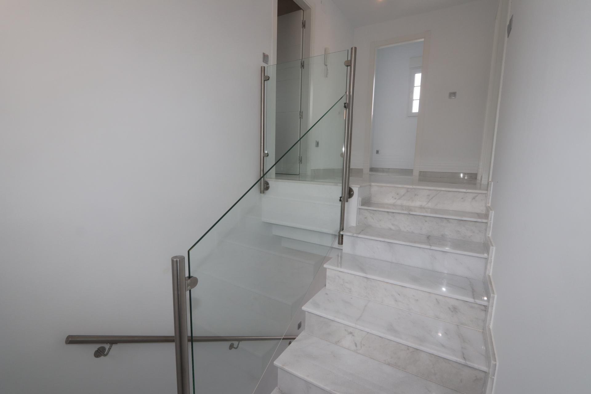 Obra nueva - villa -
